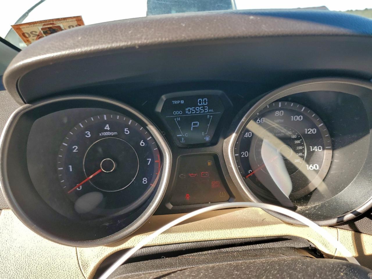 2011 Hyundai Elantra White vin: 5NPDH4AE7BH029948