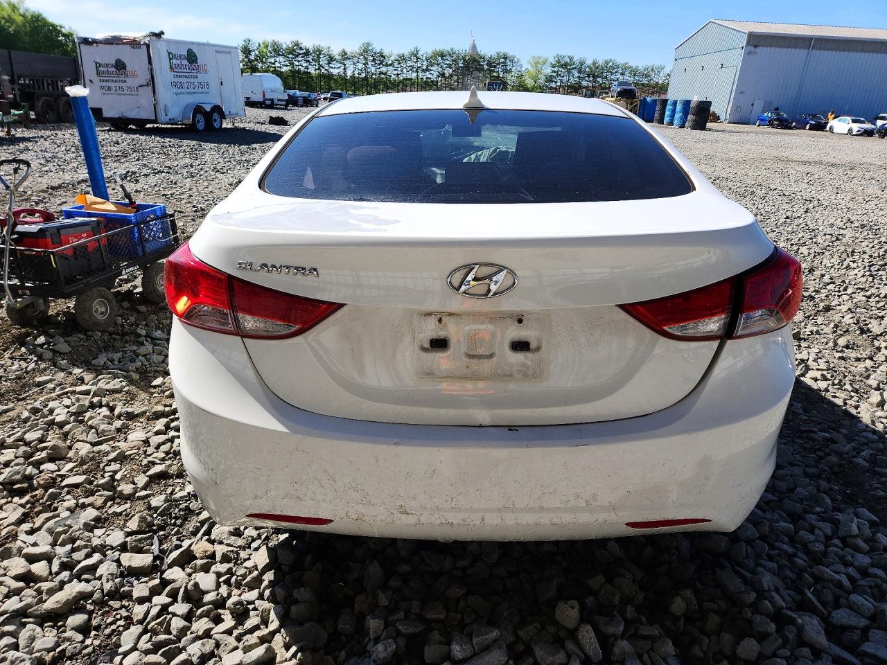 2011 Hyundai Elantra Gls White vin: 5NPDH4AE7BH035586