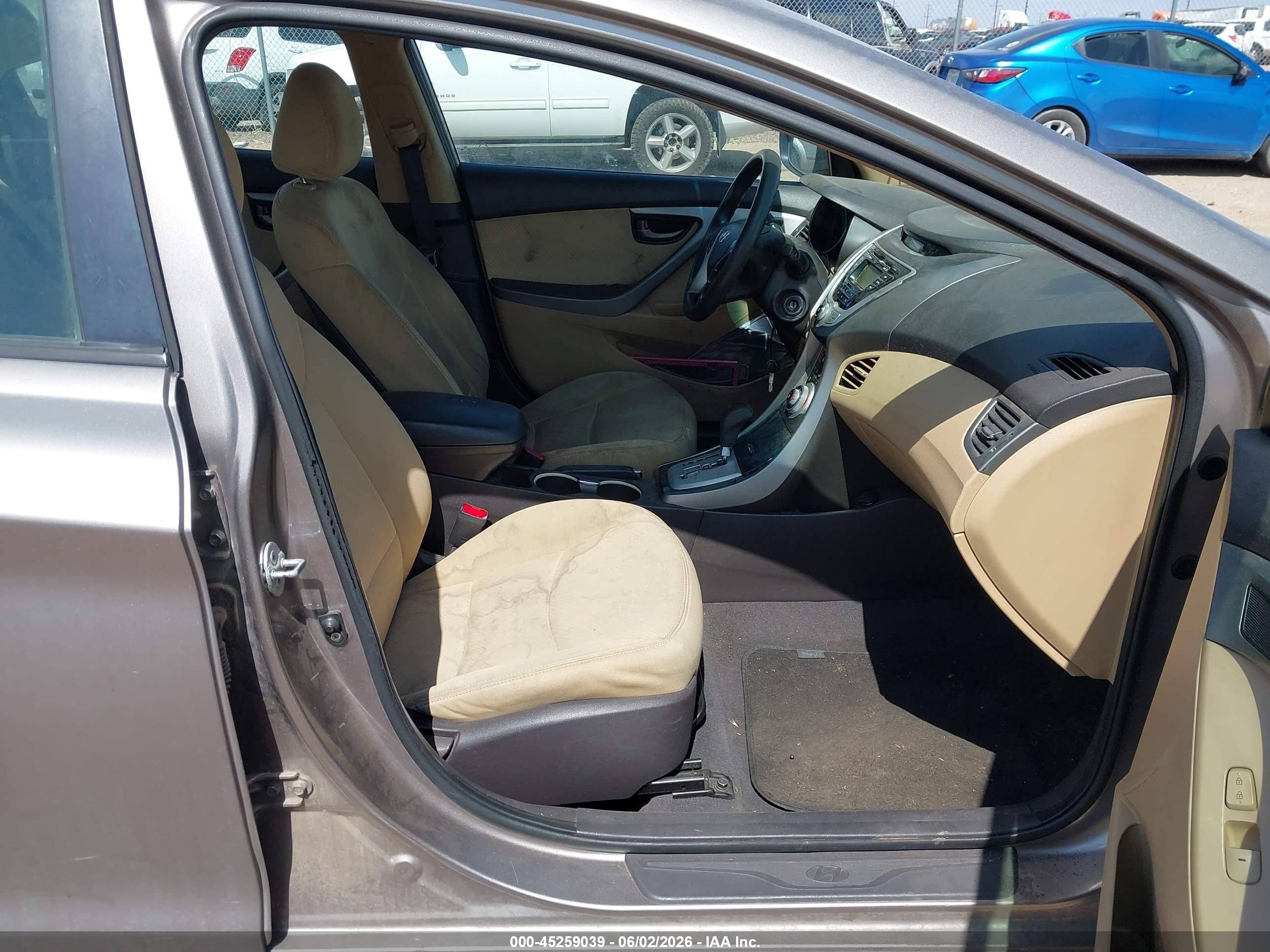 2011 Hyundai Elantra Gls Gold vin: 5NPDH4AE7BH042165
