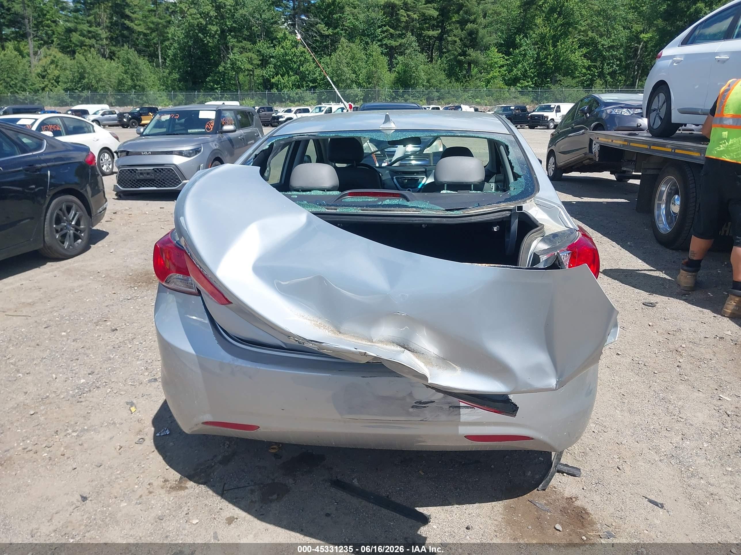 2011 Hyundai Elantra Limited Silver vin: 5NPDH4AE7BH049343