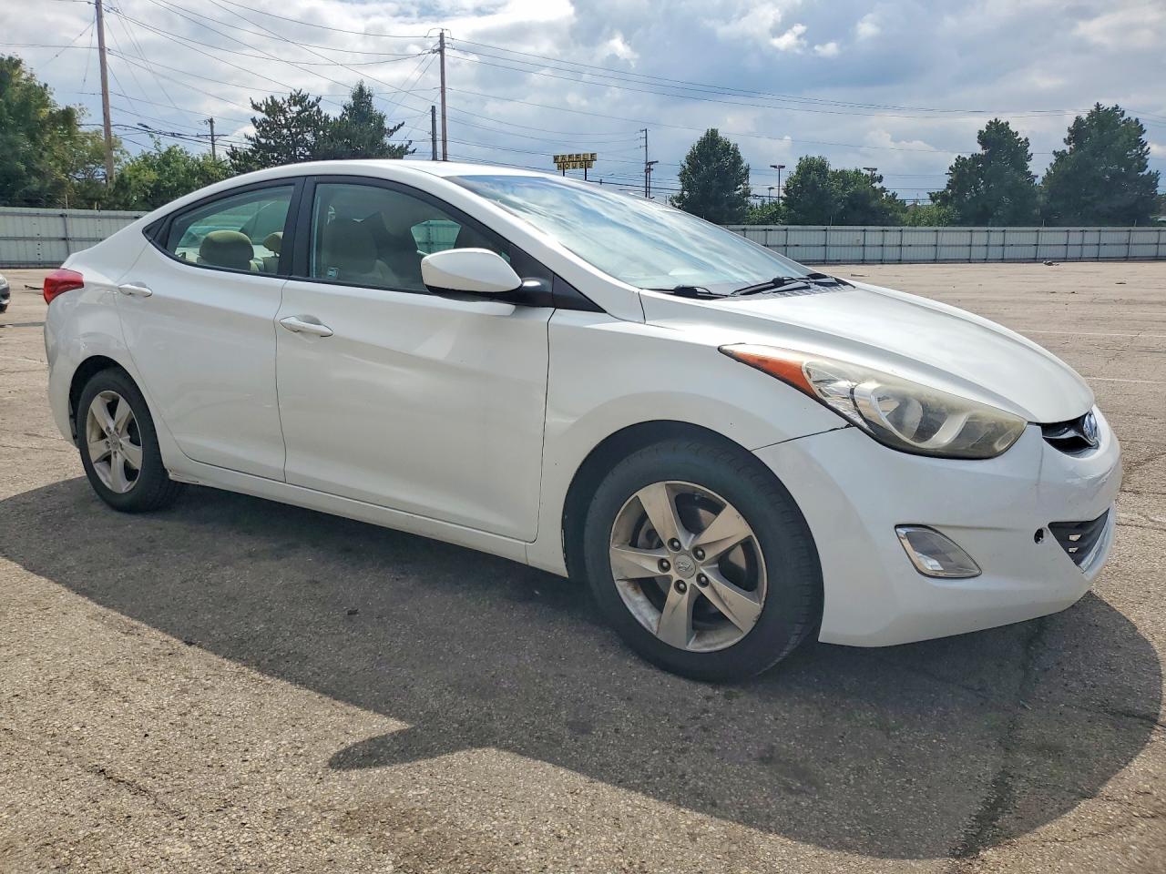 2012 Hyundai Elantra Gls White vin: 5NPDH4AE7CH065219