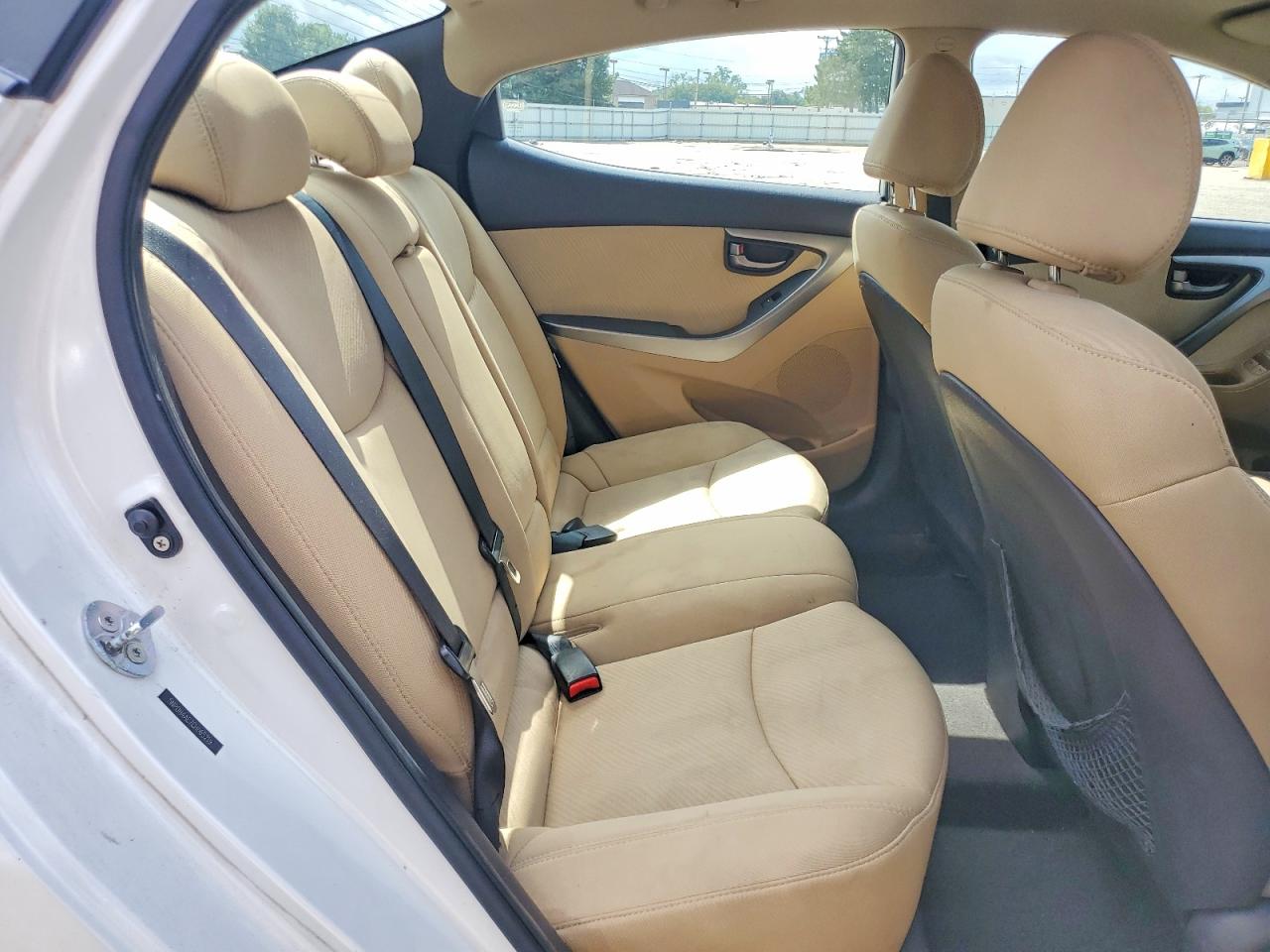 2012 Hyundai Elantra Gls White vin: 5NPDH4AE7CH065219
