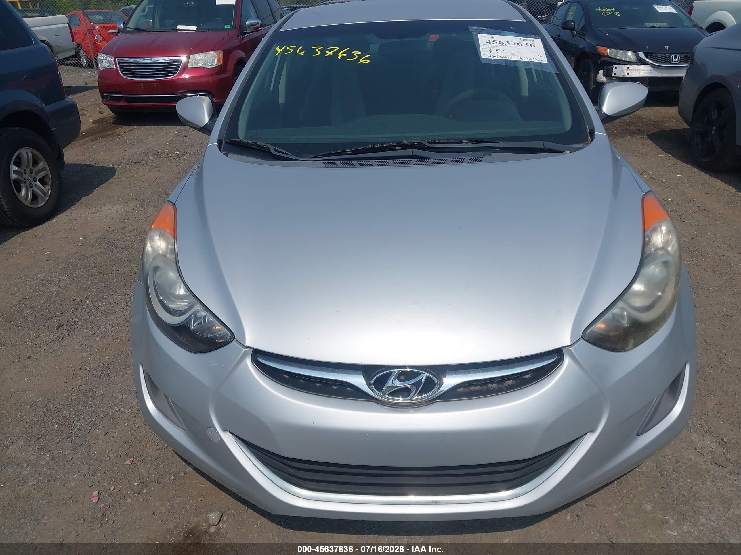 2012 Hyundai Elantra Gls Silver vin: 5NPDH4AE7CH072915