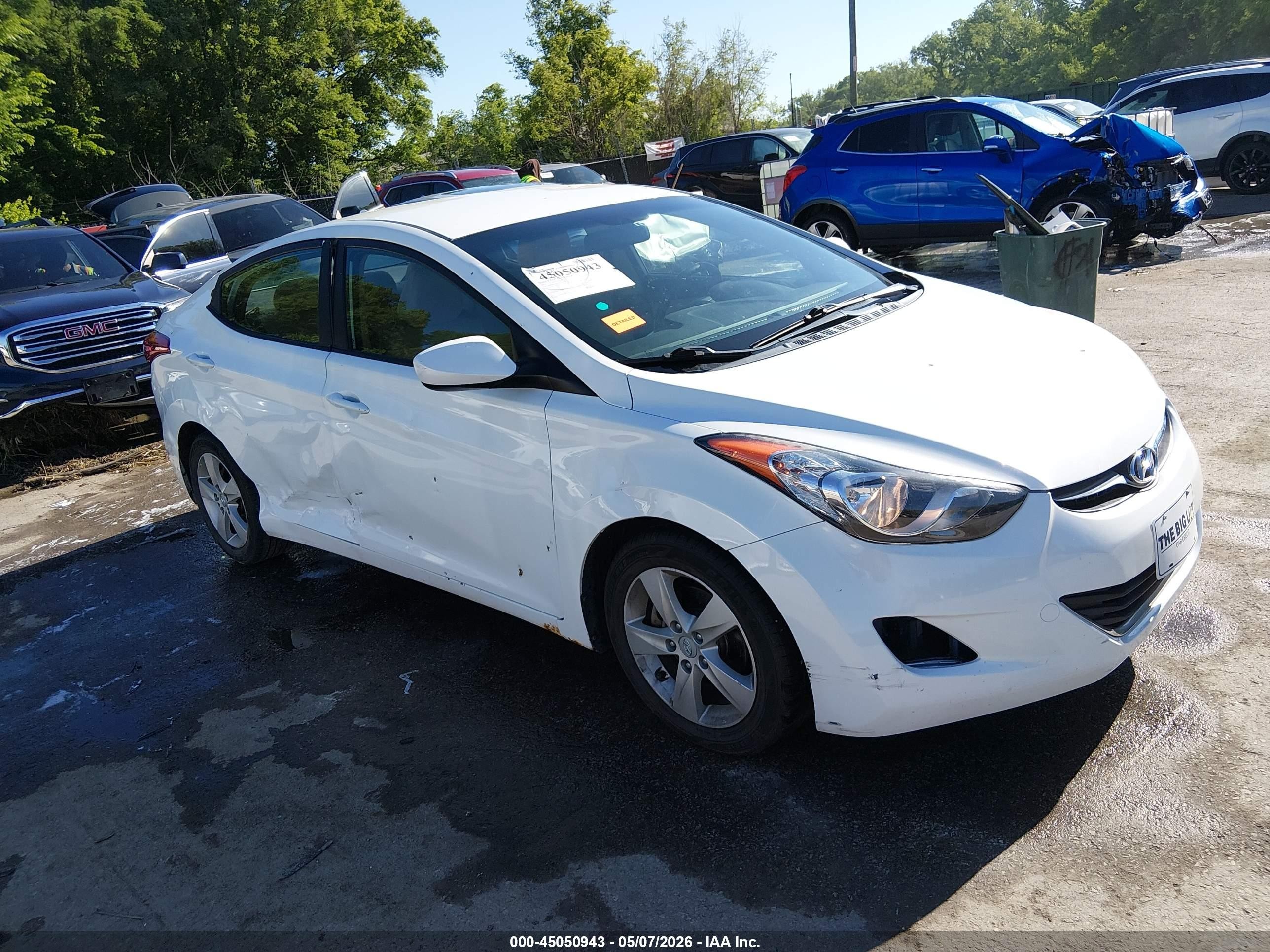2012 Hyundai Elantra Gls White vin: 5NPDH4AE7CH110580