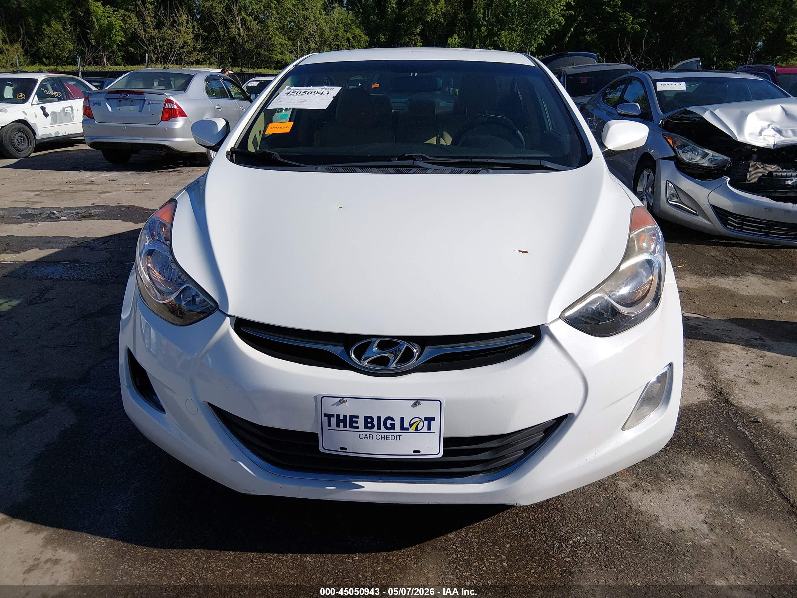 2012 Hyundai Elantra Gls White vin: 5NPDH4AE7CH110580