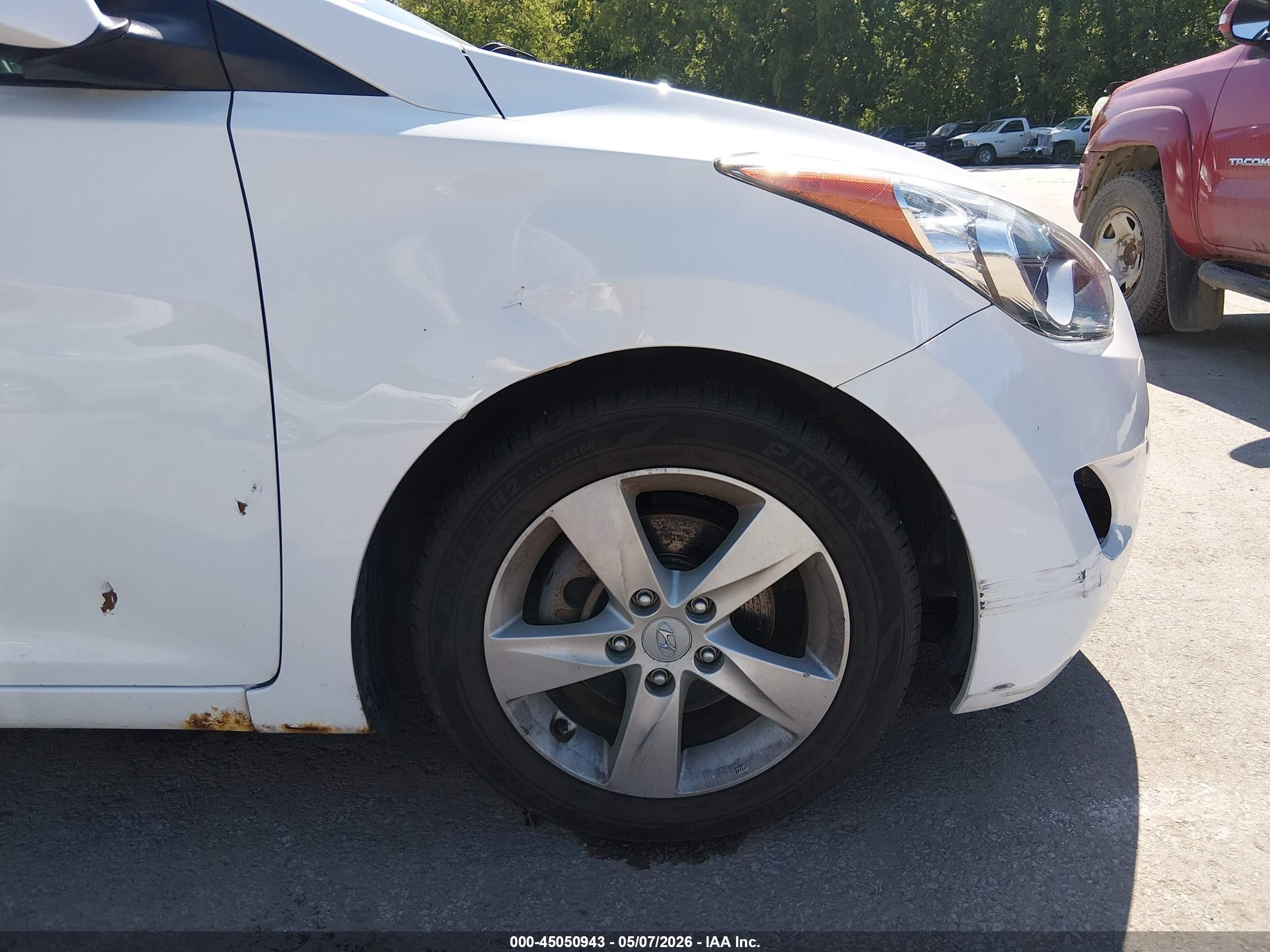2012 Hyundai Elantra Gls White vin: 5NPDH4AE7CH110580