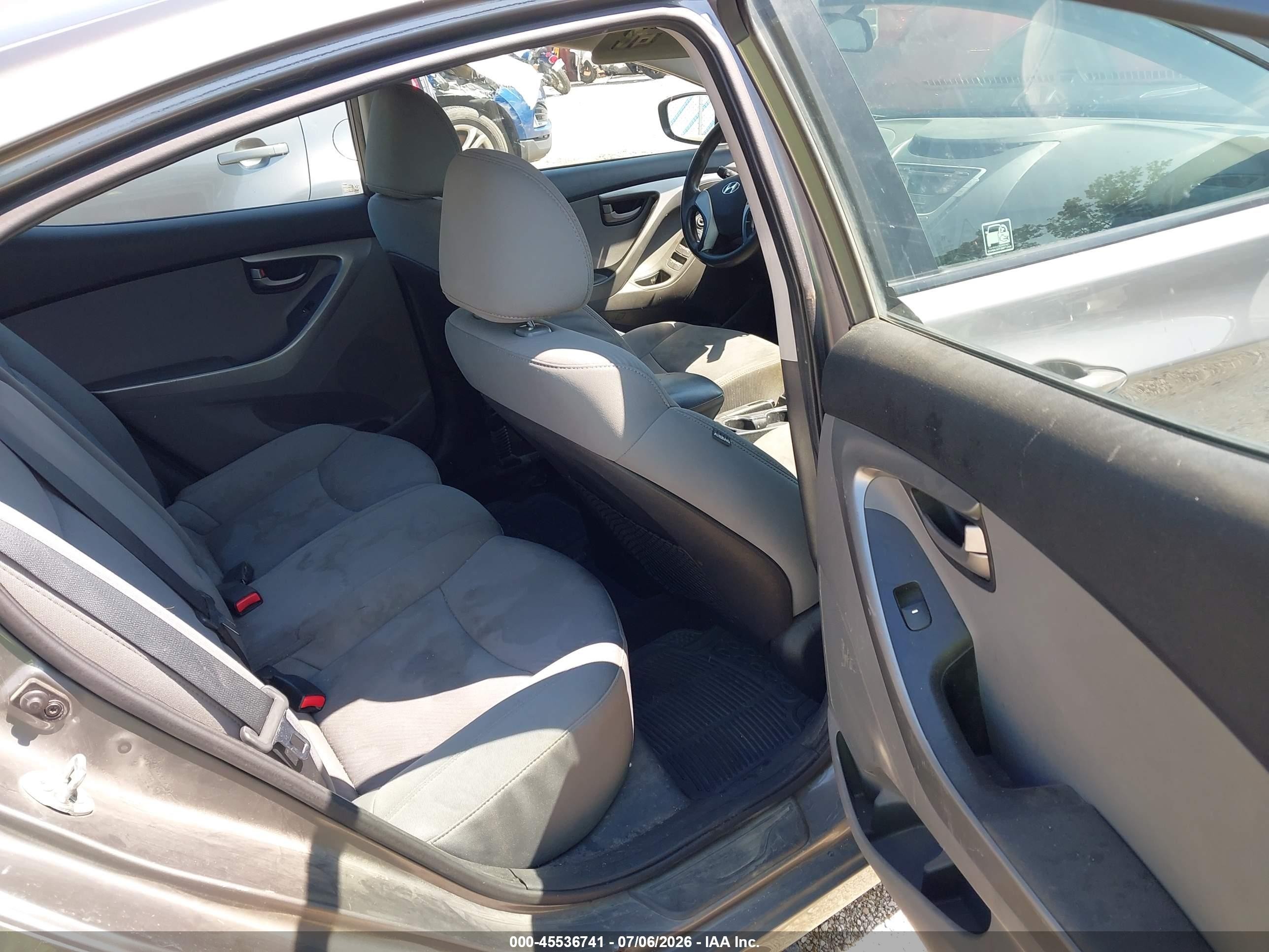 2012 Hyundai Elantra Gls Gray vin: 5NPDH4AE7CH136516