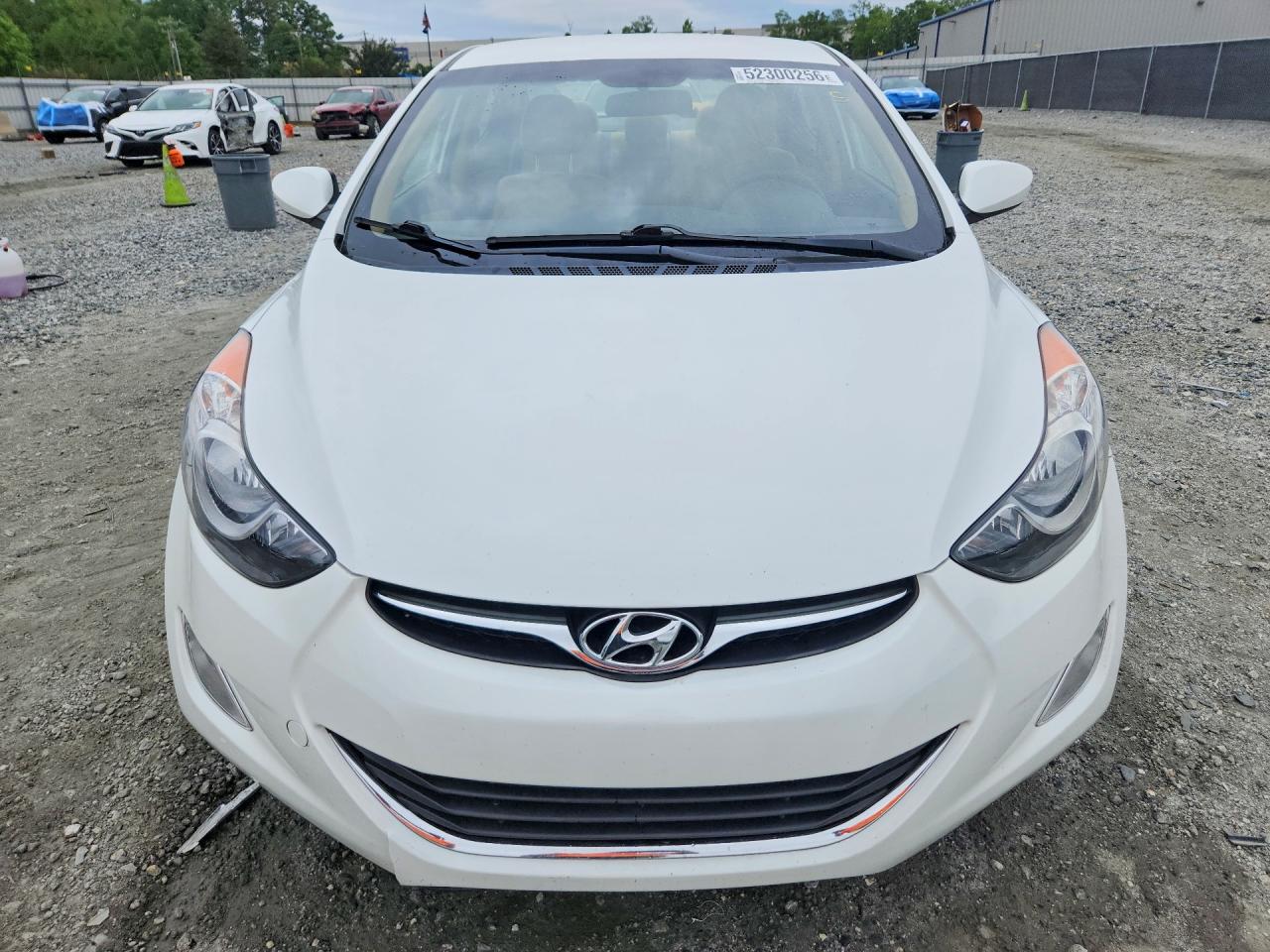 2012 Hyundai Elantra Gls White vin: 5NPDH4AE7CH148813