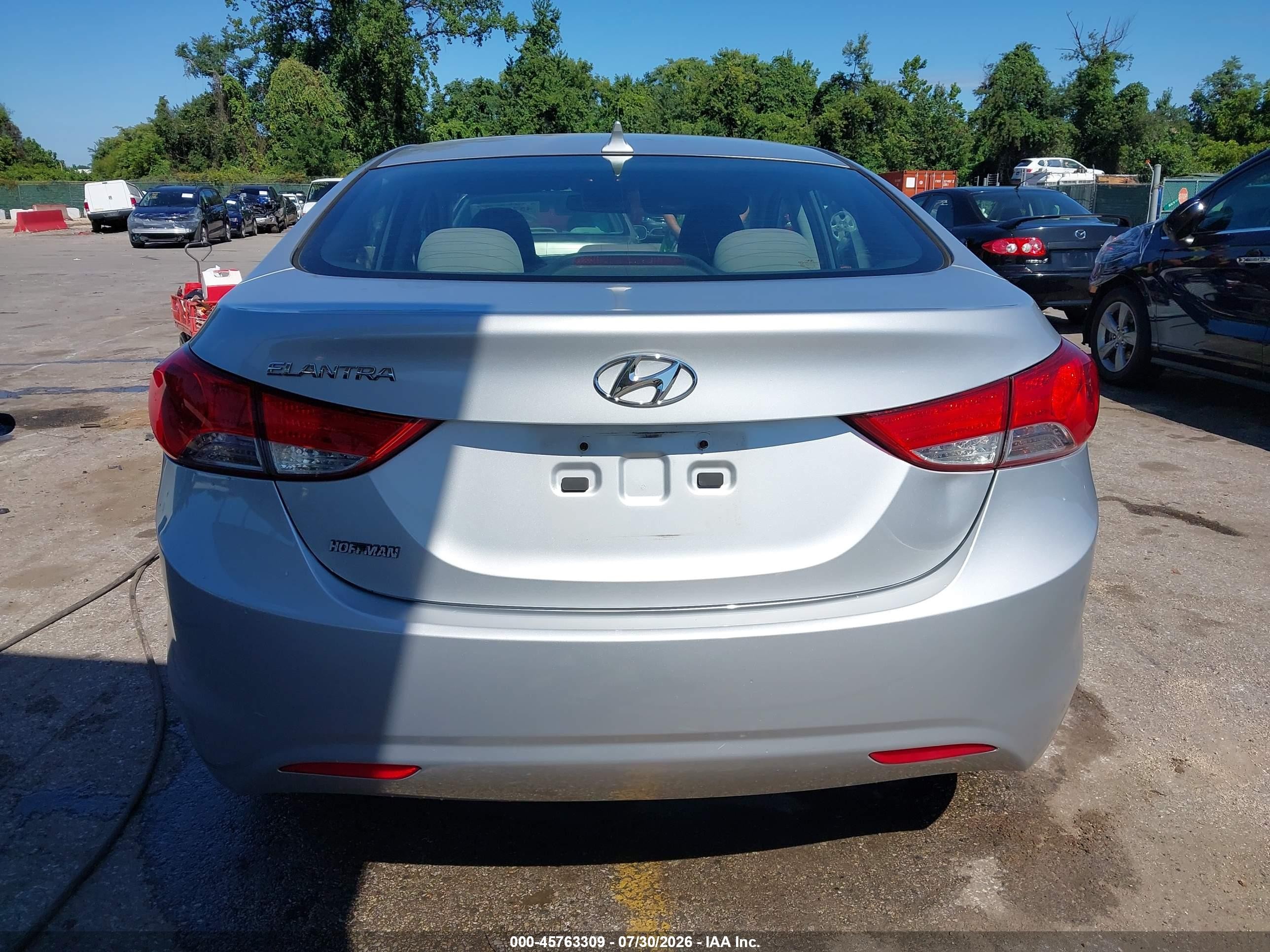 2013 Hyundai Elantra Gls Silver vin: 5NPDH4AE7DH162244
