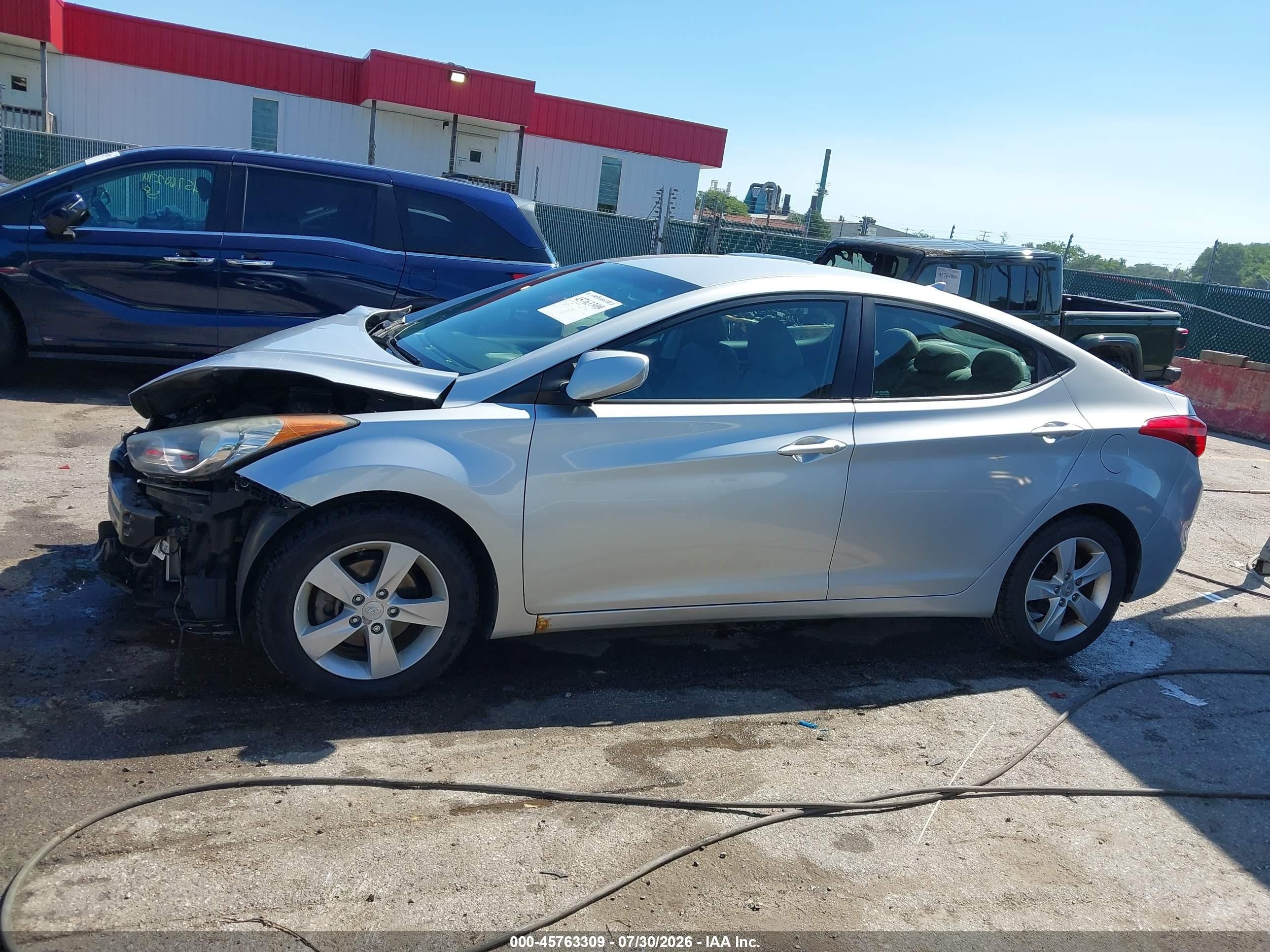 2013 Hyundai Elantra Gls Silver vin: 5NPDH4AE7DH162244