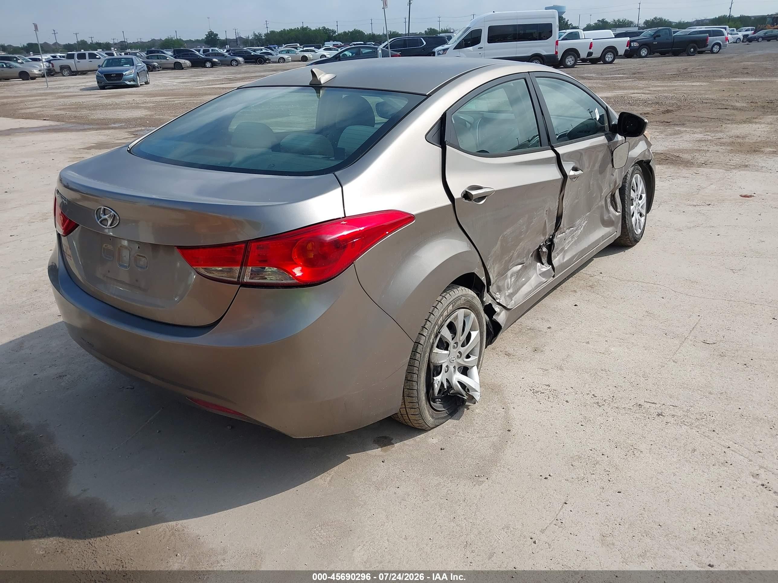 2013 Hyundai Elantra Gls Gold vin: 5NPDH4AE7DH224662