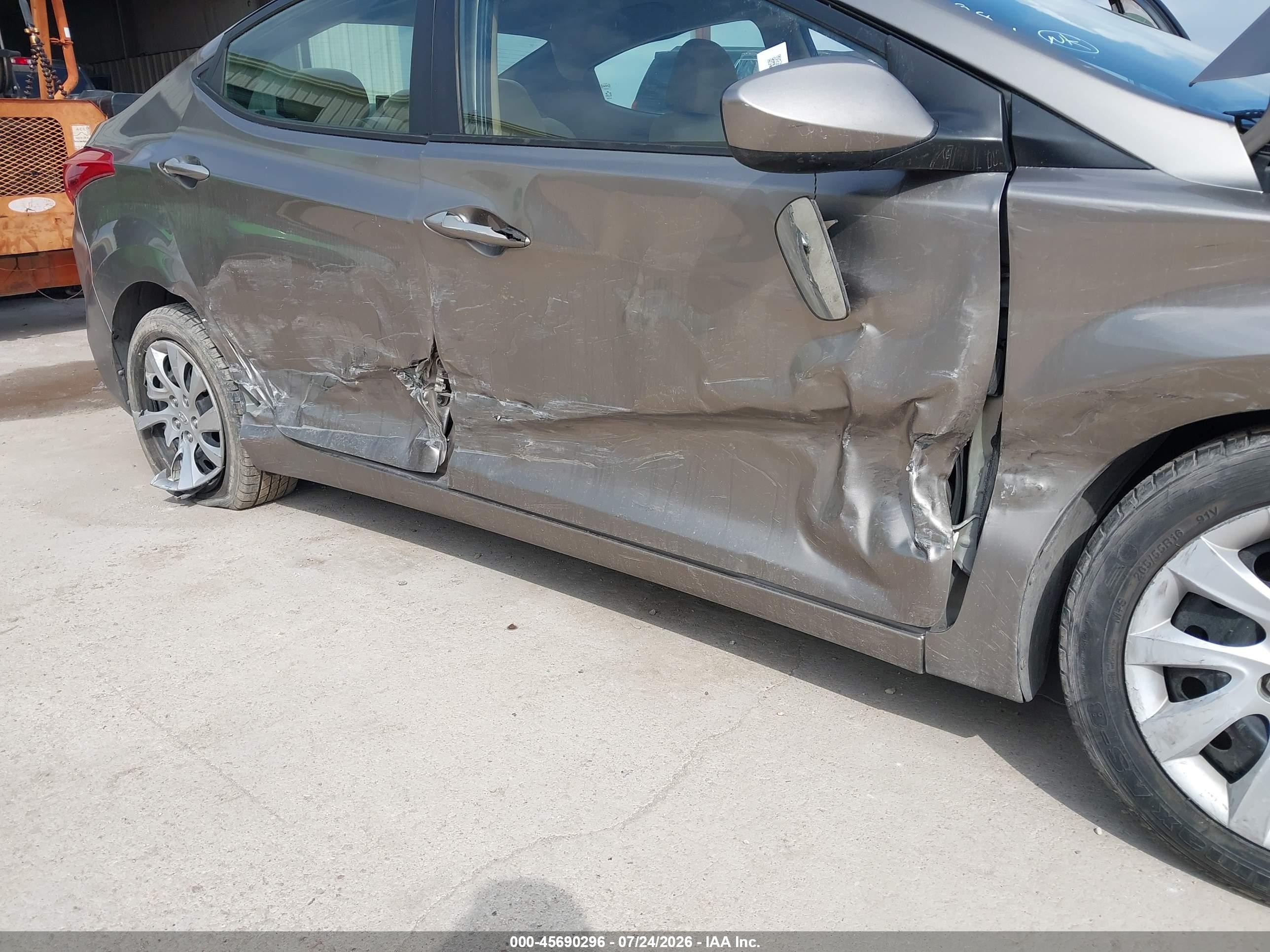 2013 Hyundai Elantra Gls Gold vin: 5NPDH4AE7DH224662