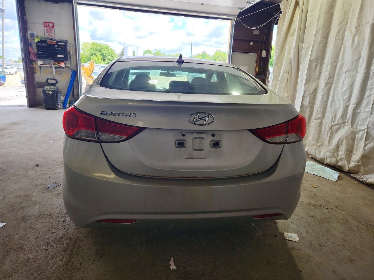 2013 Hyundai Elantra Gls Silver vin: 5NPDH4AE7DH225648
