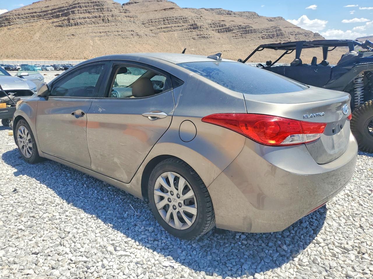 2013 Hyundai Elantra Tan vin: 5NPDH4AE7DH230364