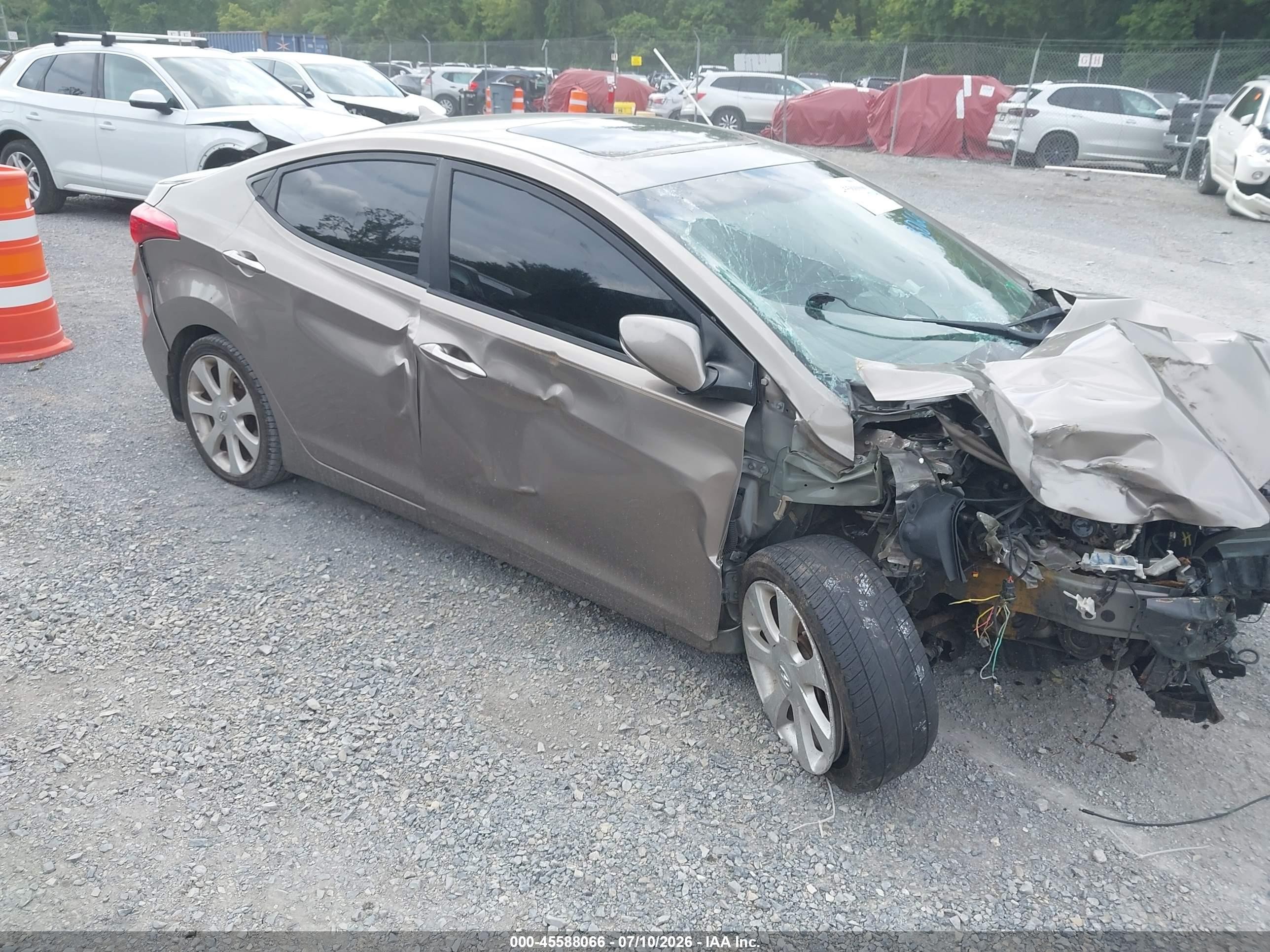 2013 Hyundai Elantra Limited Beige vin: 5NPDH4AE7DH248122