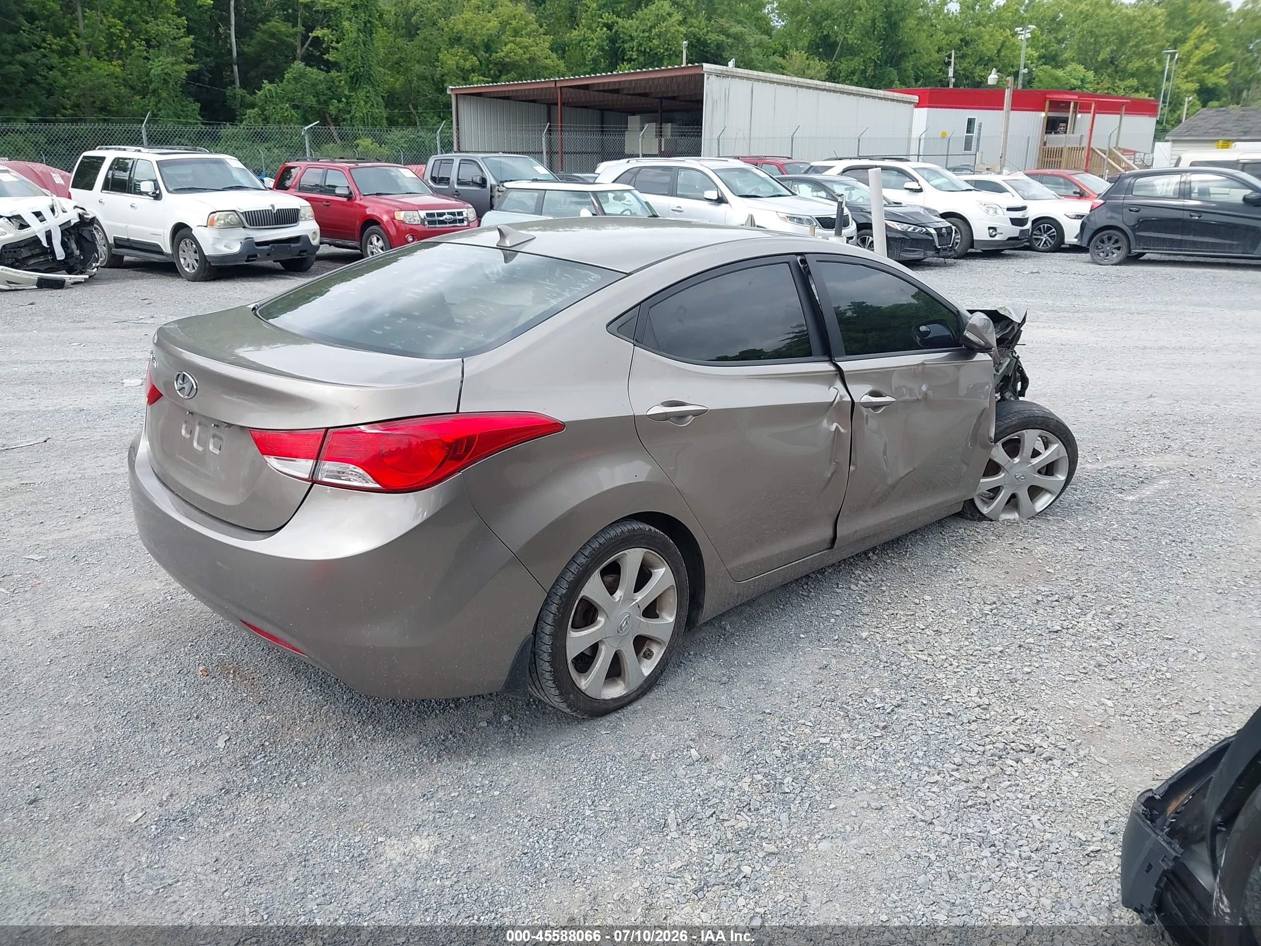 2013 Hyundai Elantra Limited Beige vin: 5NPDH4AE7DH248122