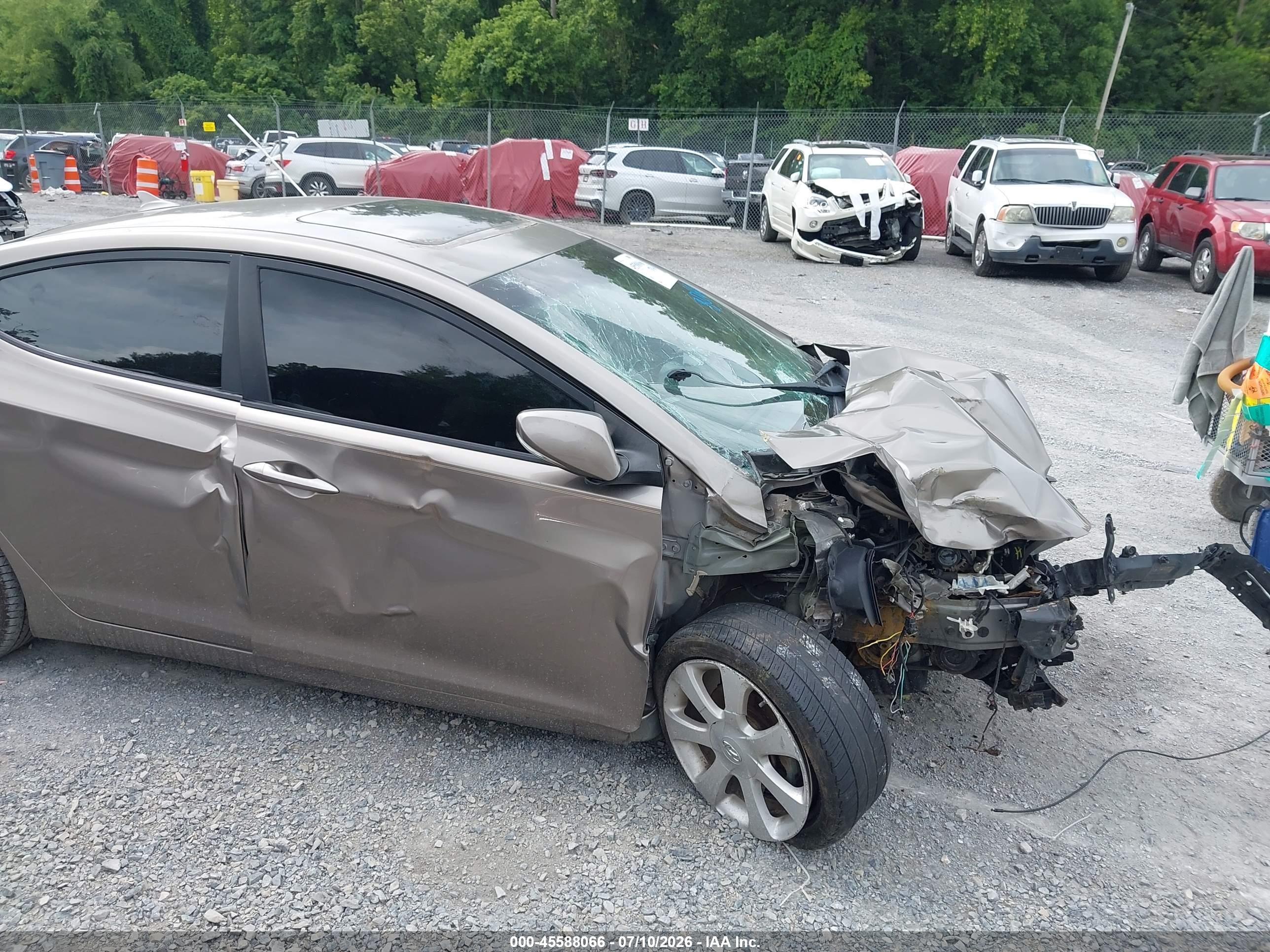 2013 Hyundai Elantra Limited Beige vin: 5NPDH4AE7DH248122