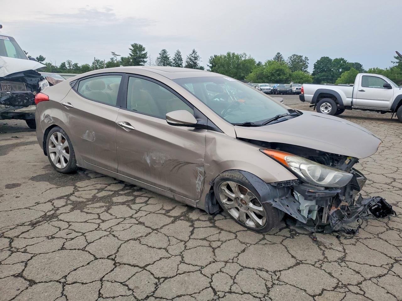 2013 Hyundai Elantra Limited Tan vin: 5NPDH4AE7DH249545