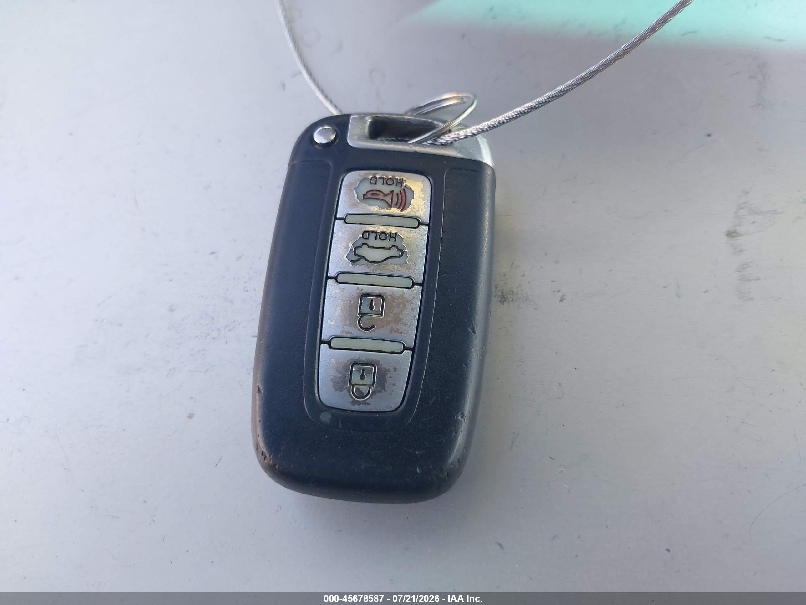 2013 Hyundai Elantra Limited Silver vin: 5NPDH4AE7DH258892