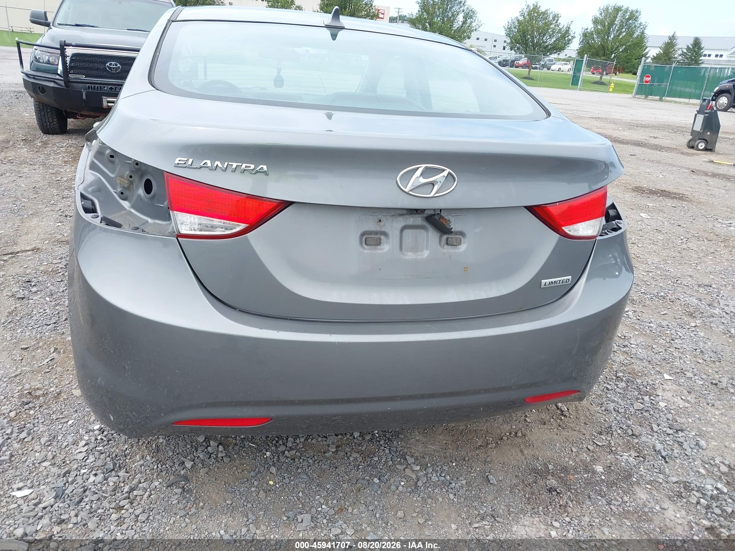 2013 Hyundai Elantra Limited Серый vin: 5NPDH4AE7DH272145