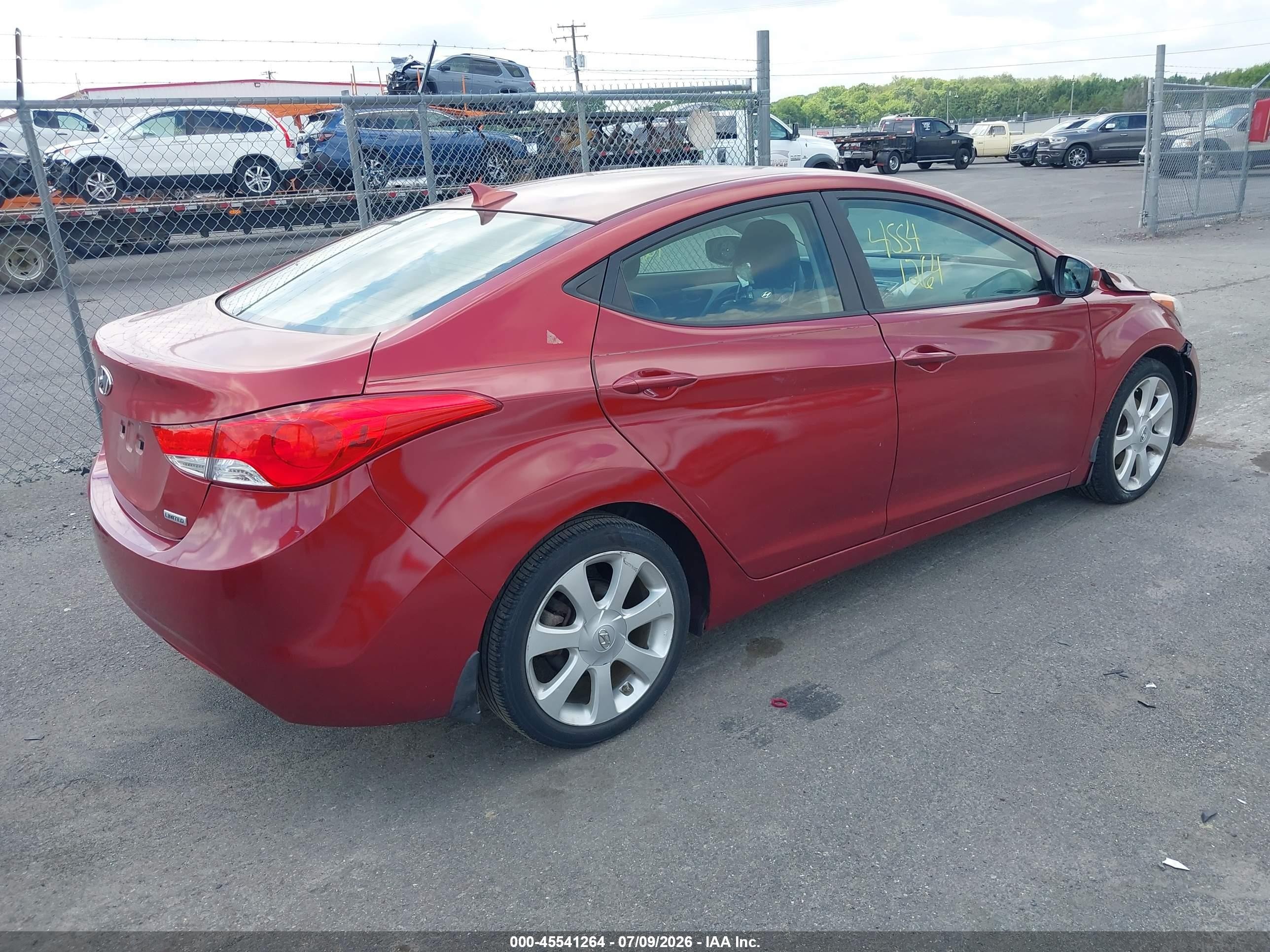 2013 Hyundai Elantra Limited Red vin: 5NPDH4AE7DH272436