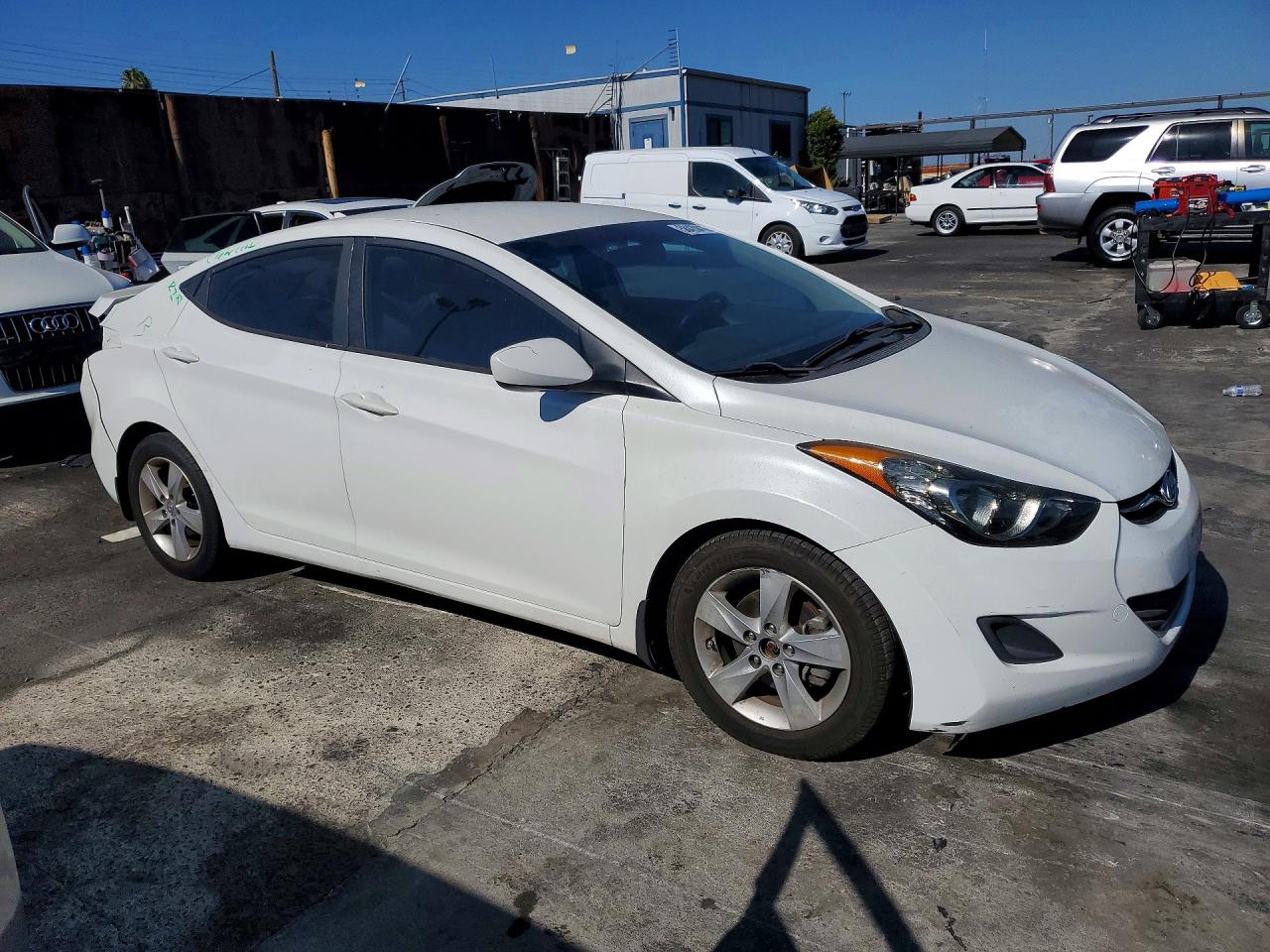 2013 Hyundai Elantra Gls White vin: 5NPDH4AE7DH287390