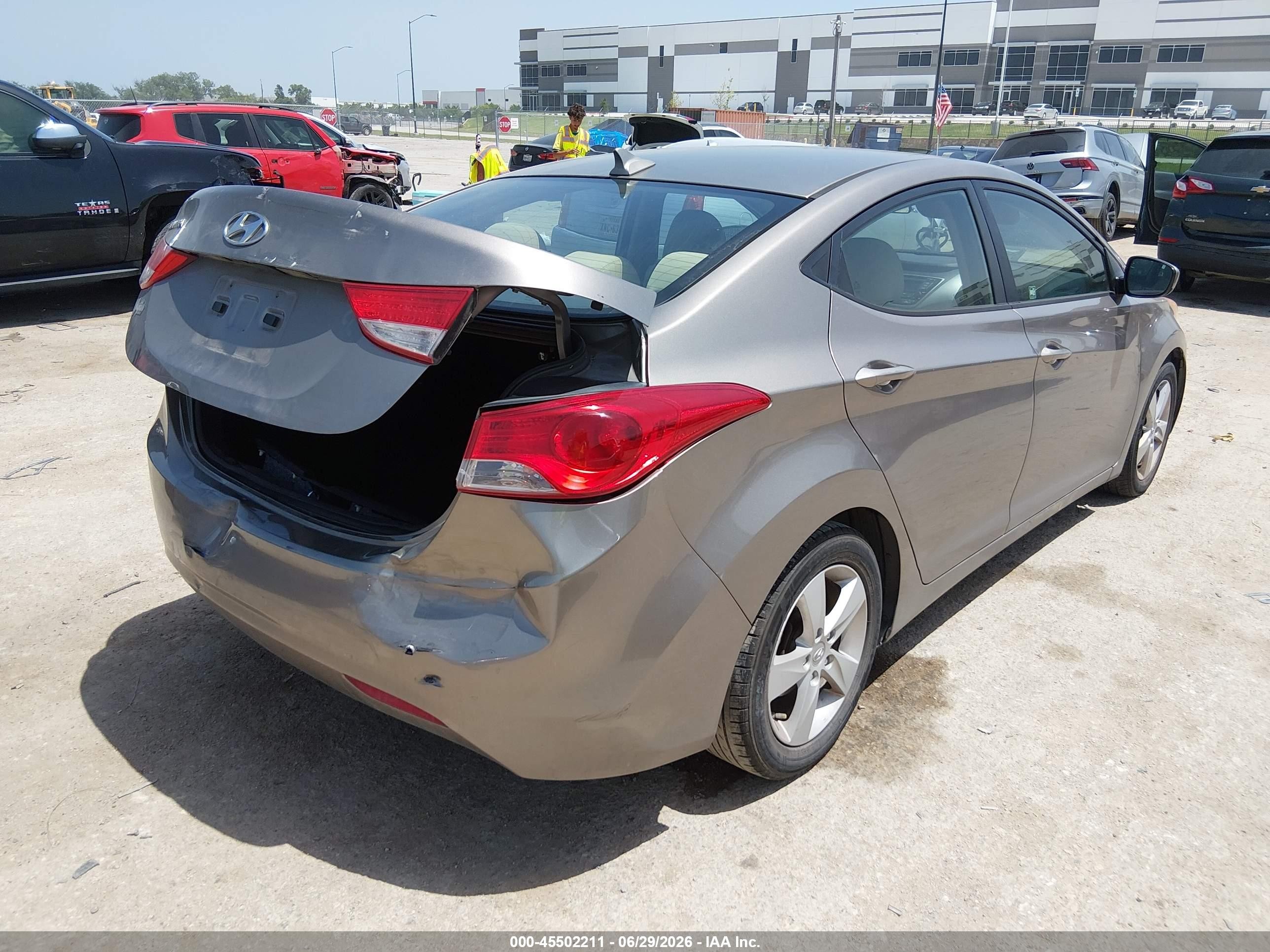 2013 Hyundai Elantra Gls Gold vin: 5NPDH4AE7DH322106