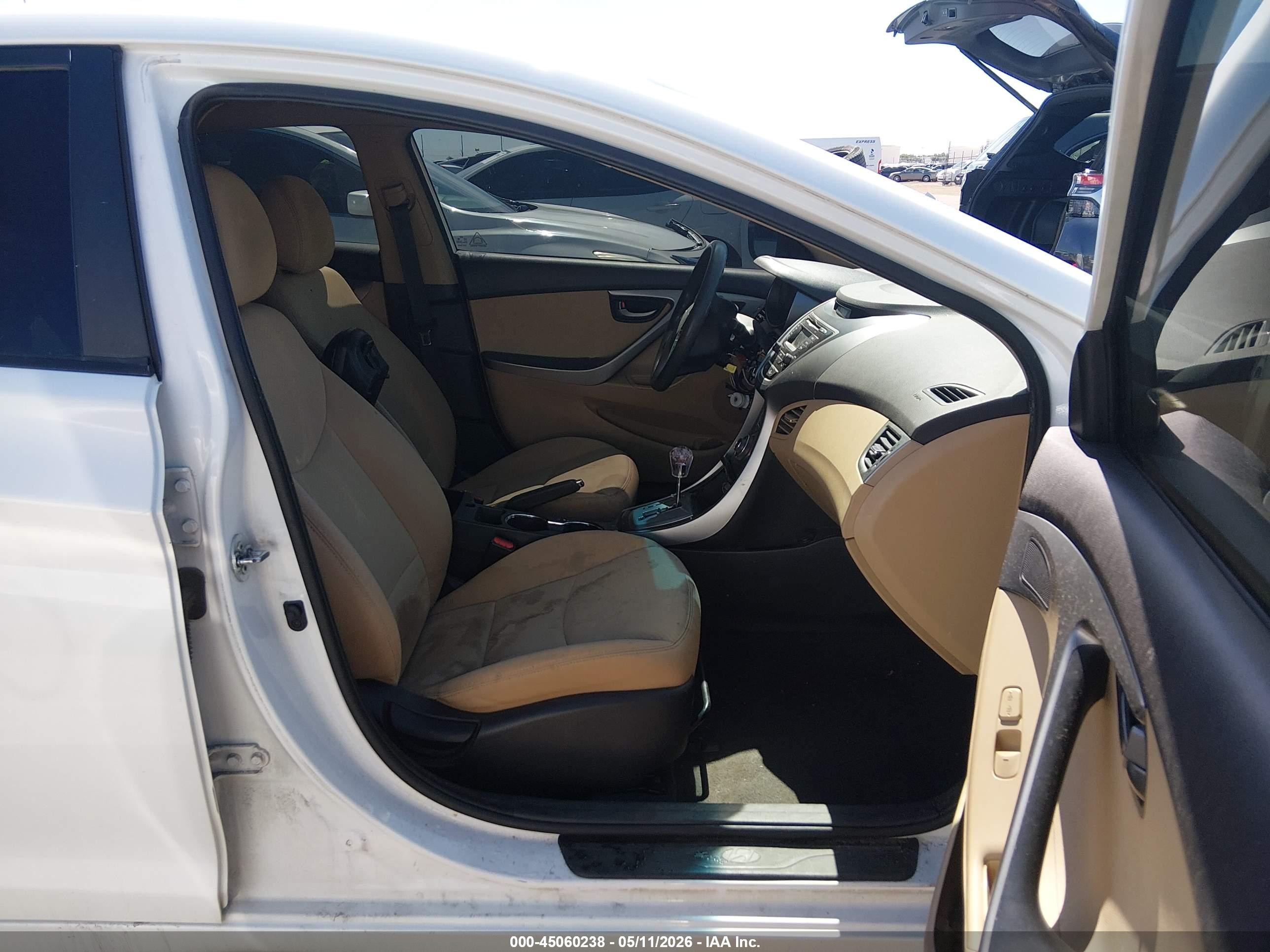 2013 Hyundai Elantra Gls White vin: 5NPDH4AE7DH336586