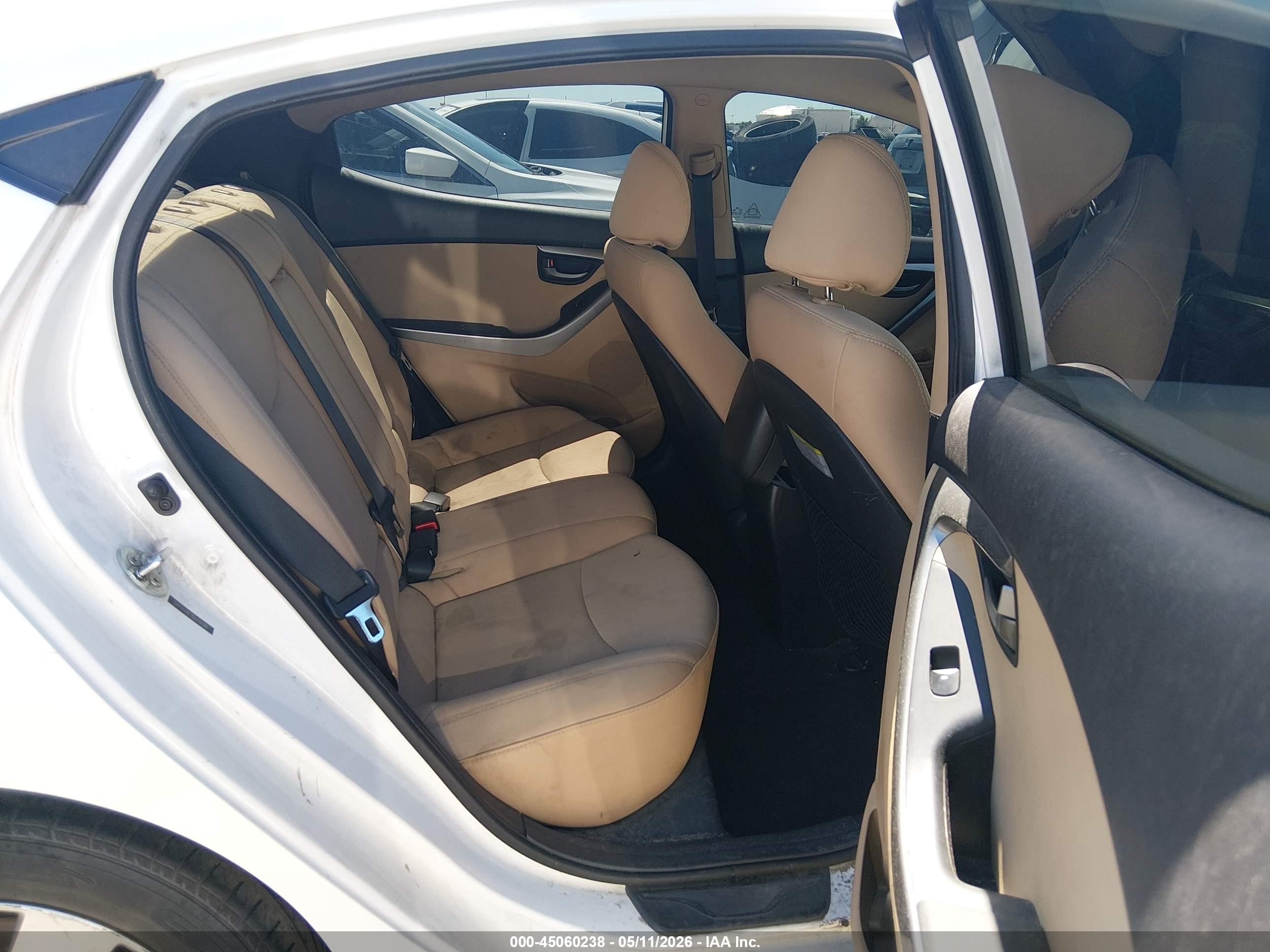 2013 Hyundai Elantra Gls White vin: 5NPDH4AE7DH336586
