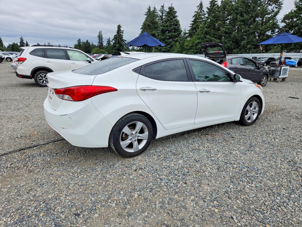 2013 Hyundai Elantra Gls White vin: 5NPDH4AE7DH340394