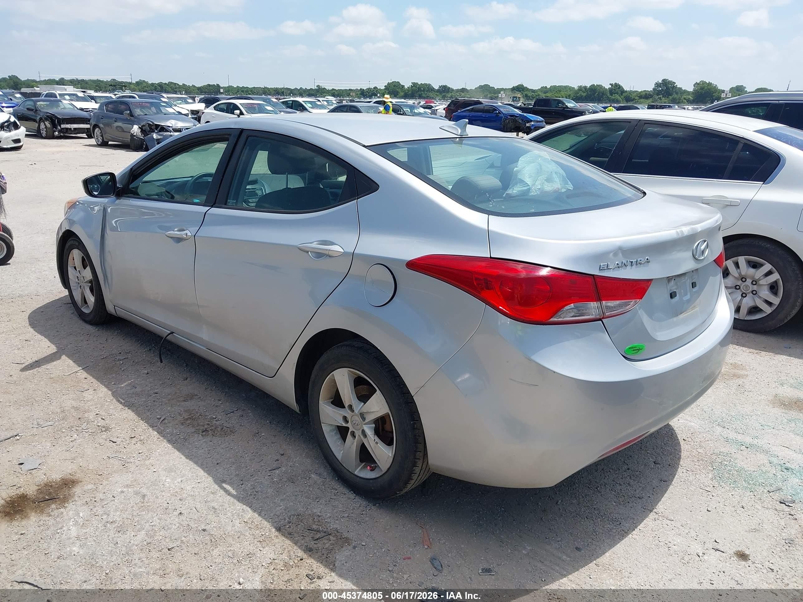 2013 Hyundai Elantra Gls Серебряный vin: 5NPDH4AE7DH357132