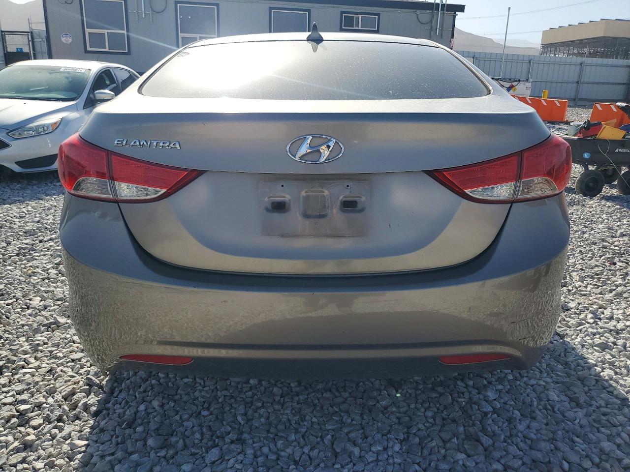 2013 Hyundai Elantra Gls Коричневый vin: 5NPDH4AE7DH392673