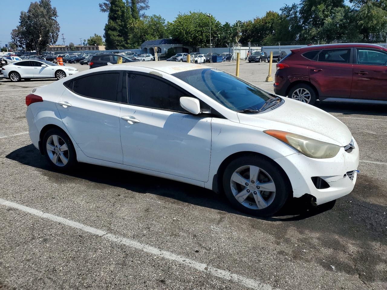 2013 Hyundai Elantra Gls White vin: 5NPDH4AE7DH407429