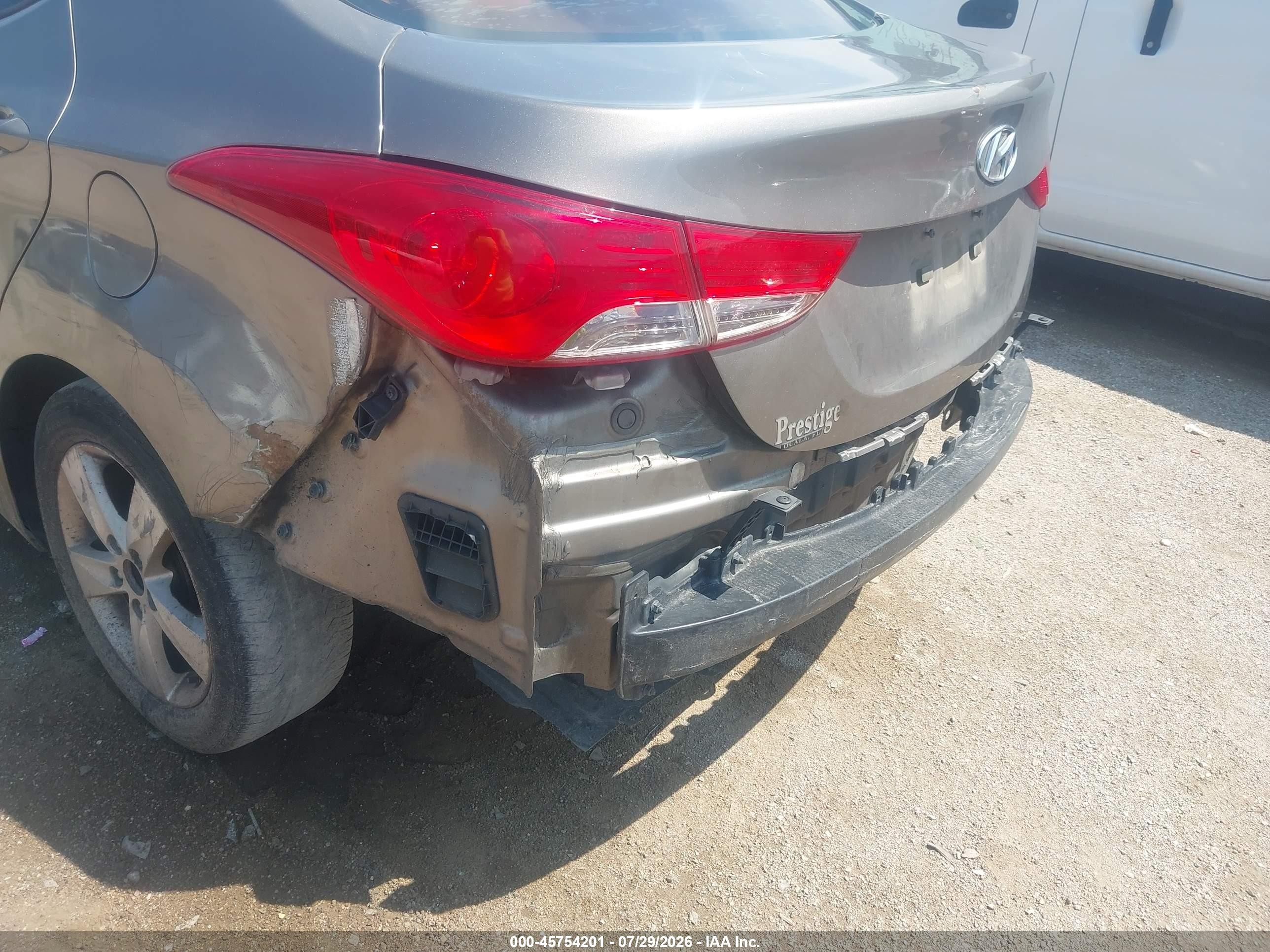 2013 Hyundai Elantra Gls Silver vin: 5NPDH4AE7DH411996