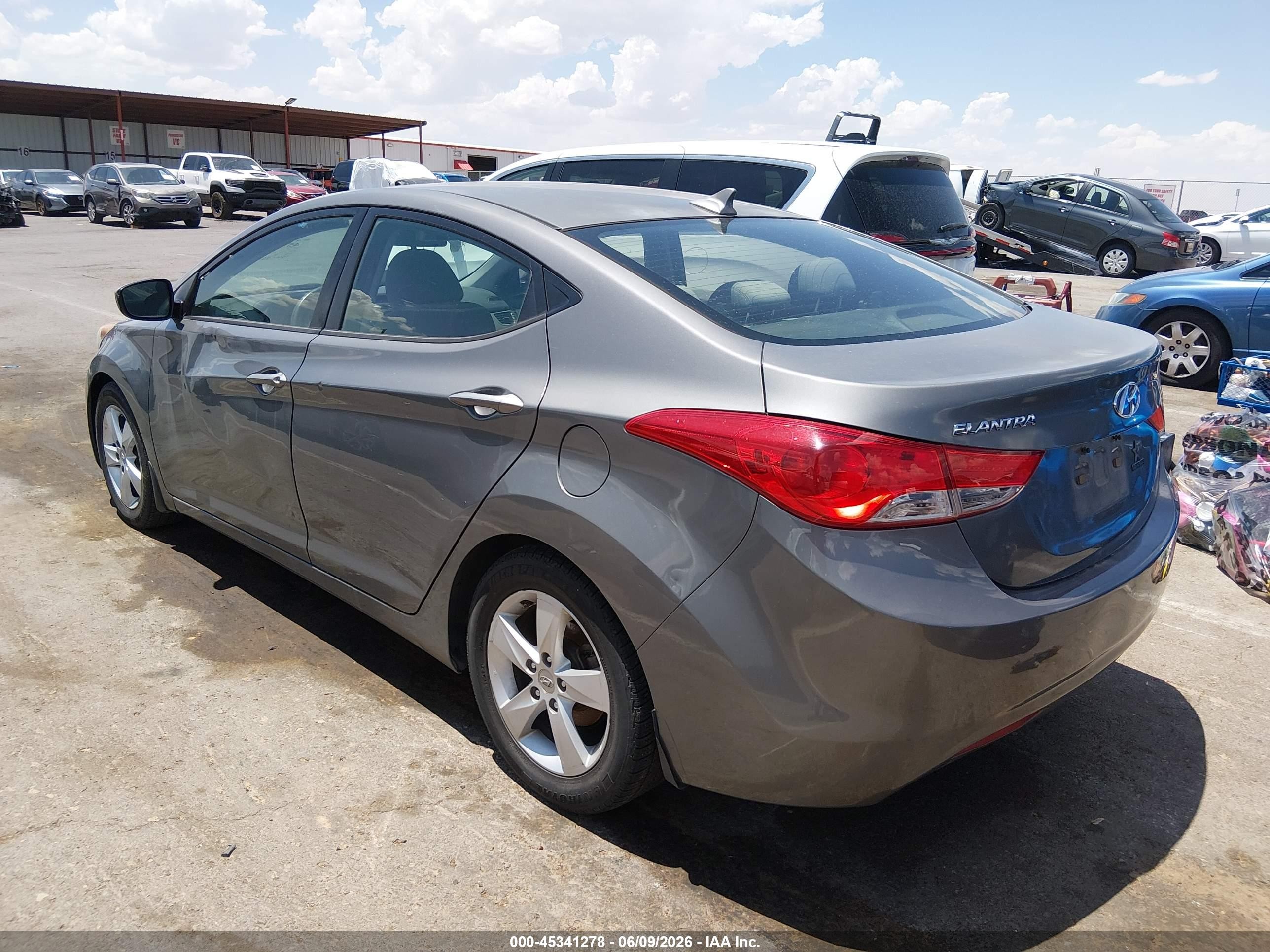 2013 Hyundai Elantra Gls Gray vin: 5NPDH4AE7DH422450