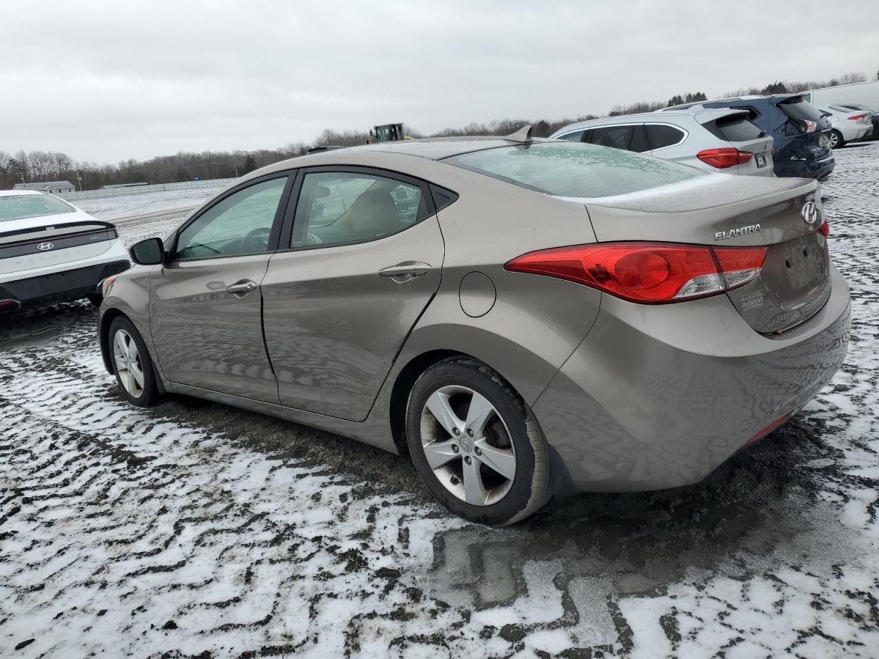 2013 Hyundai Elantra Gls Желто-коричневый vin: 5NPDH4AE7DH429222