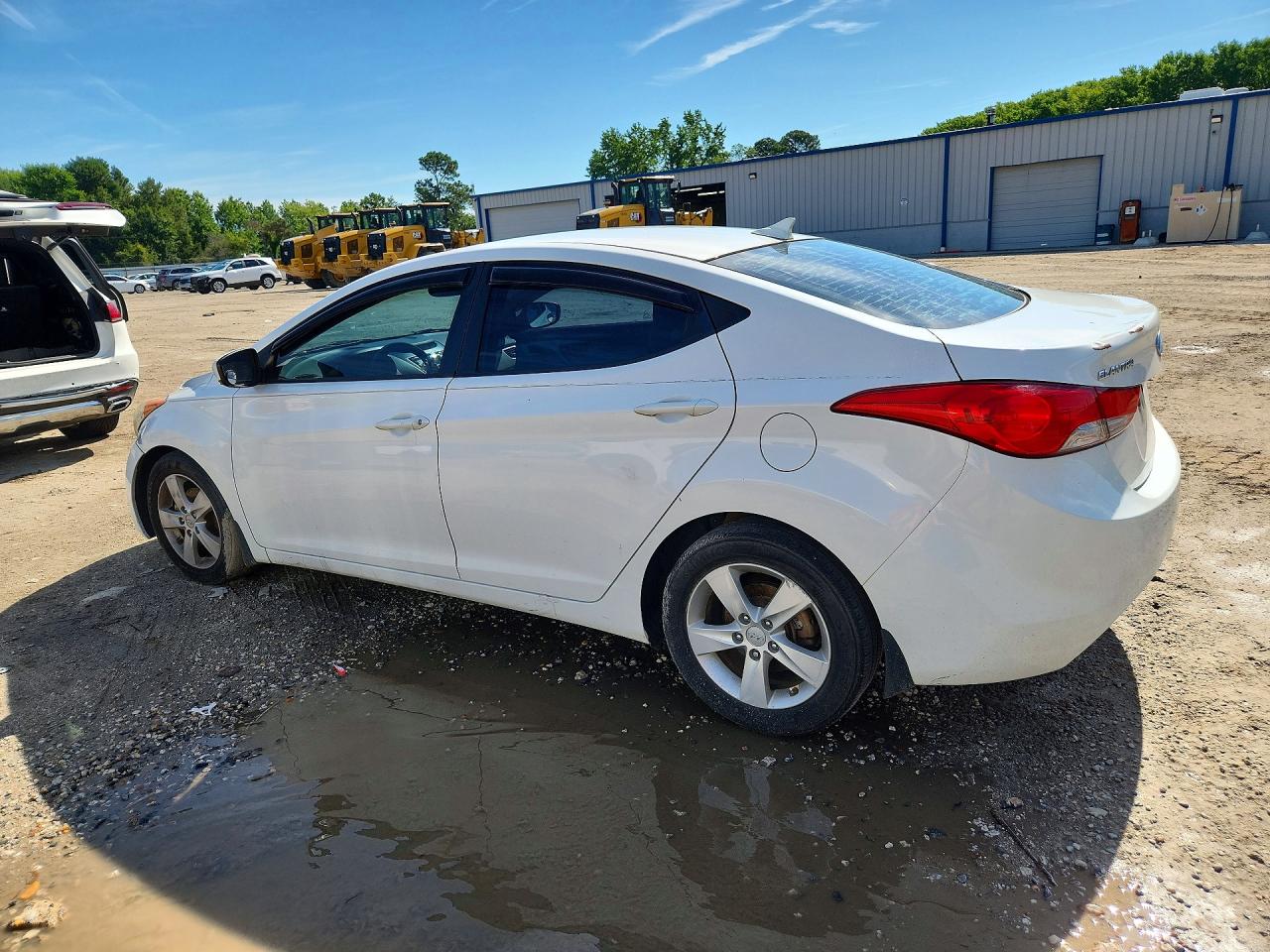 2013 Hyundai Elantra Gls White vin: 5NPDH4AE7DH448630