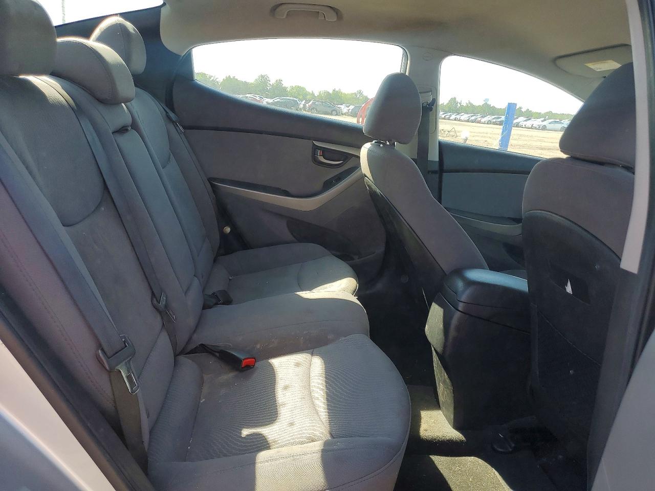 2014 Hyundai Elantra Se Silver vin: 5NPDH4AE7EH467230