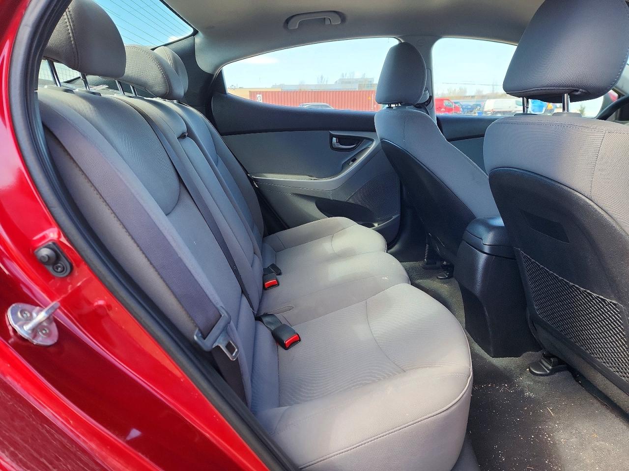 2014 Hyundai Elantra Se Red vin: 5NPDH4AE7EH472024