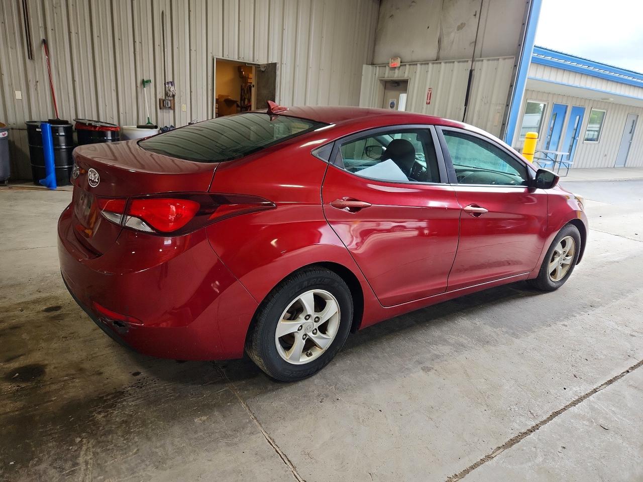 2014 Hyundai Elantra Se Red vin: 5NPDH4AE7EH476431