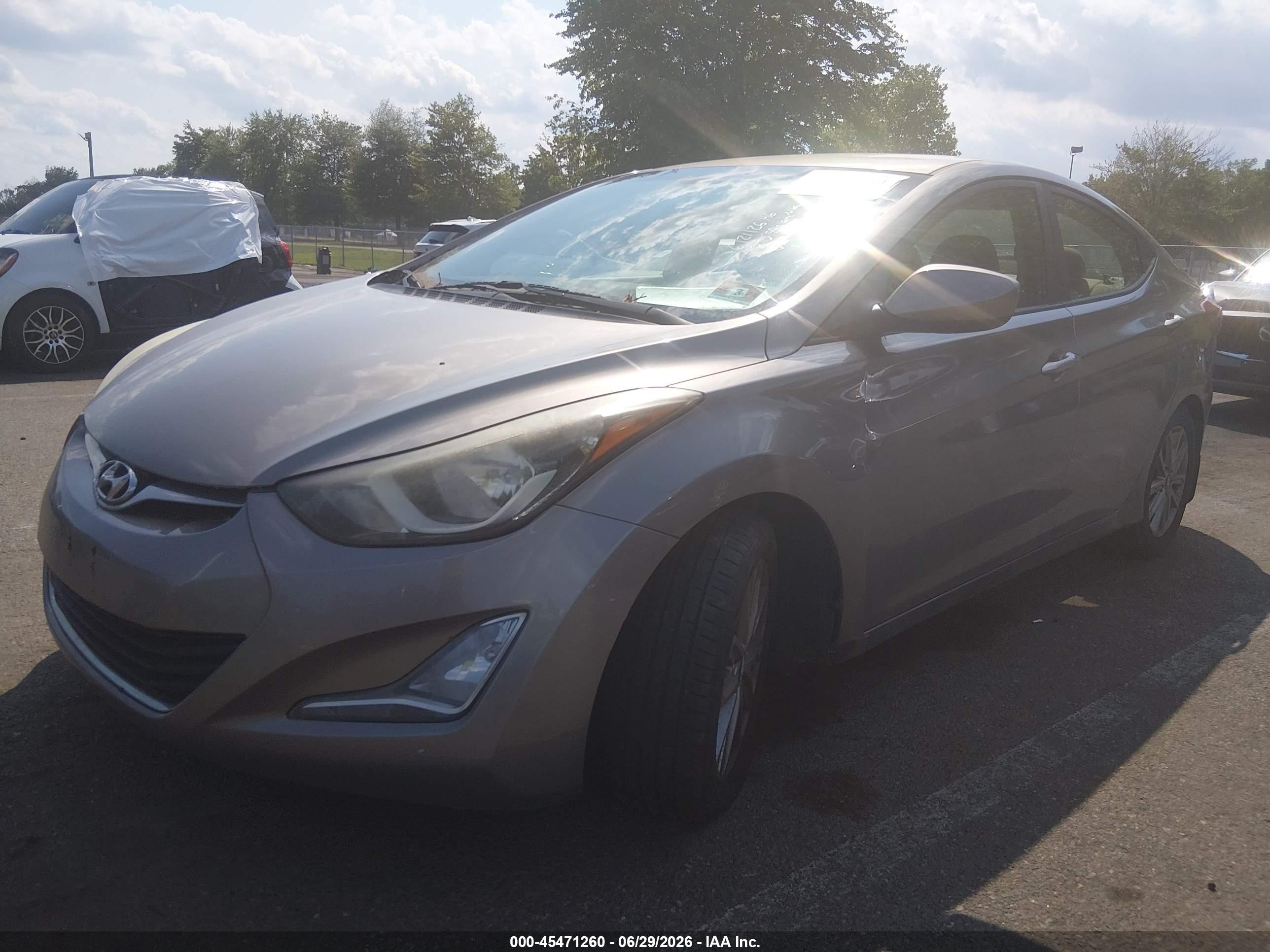 2014 Hyundai Elantra Se Brown vin: 5NPDH4AE7EH477658