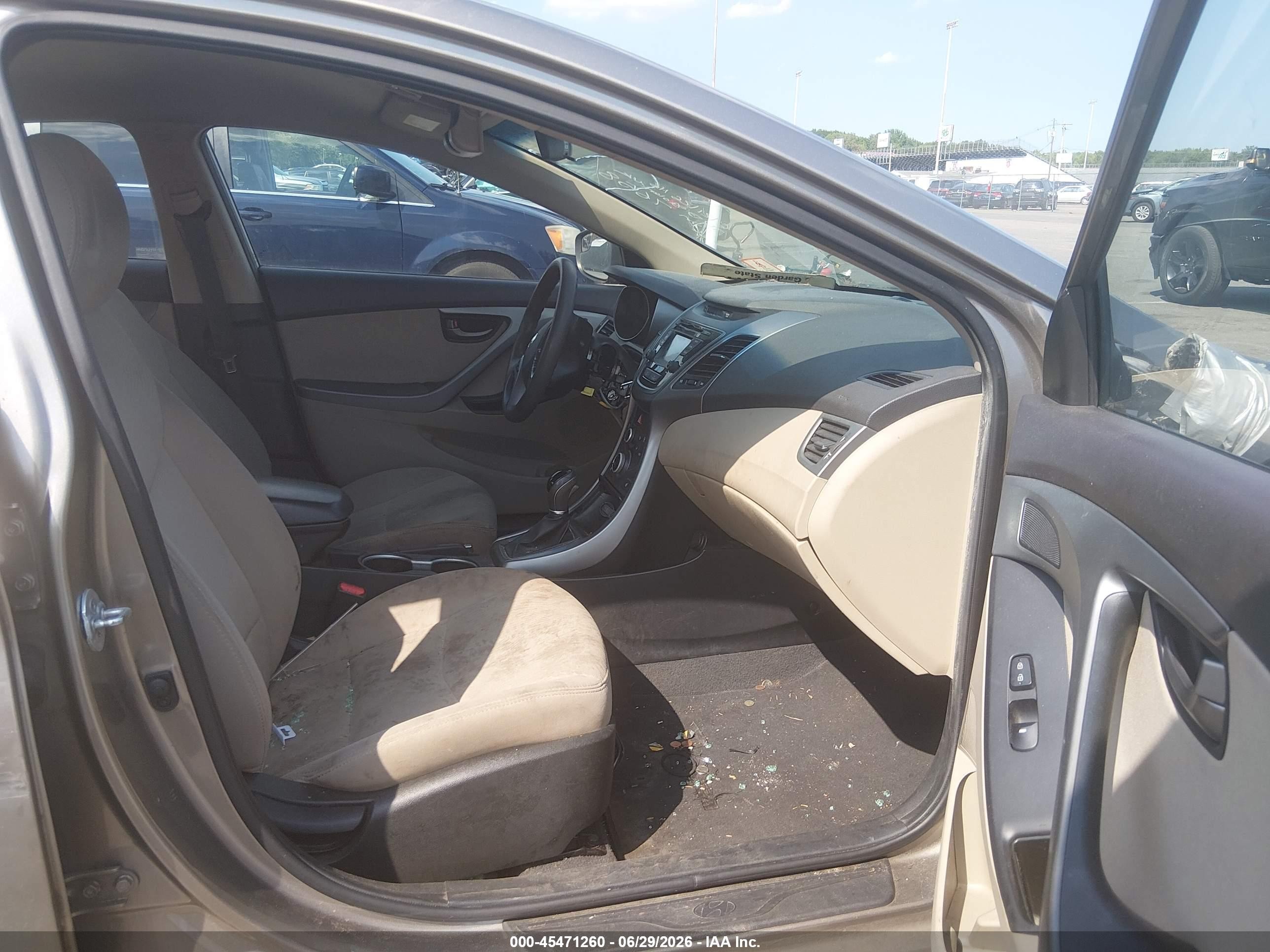 2014 Hyundai Elantra Se Brown vin: 5NPDH4AE7EH477658