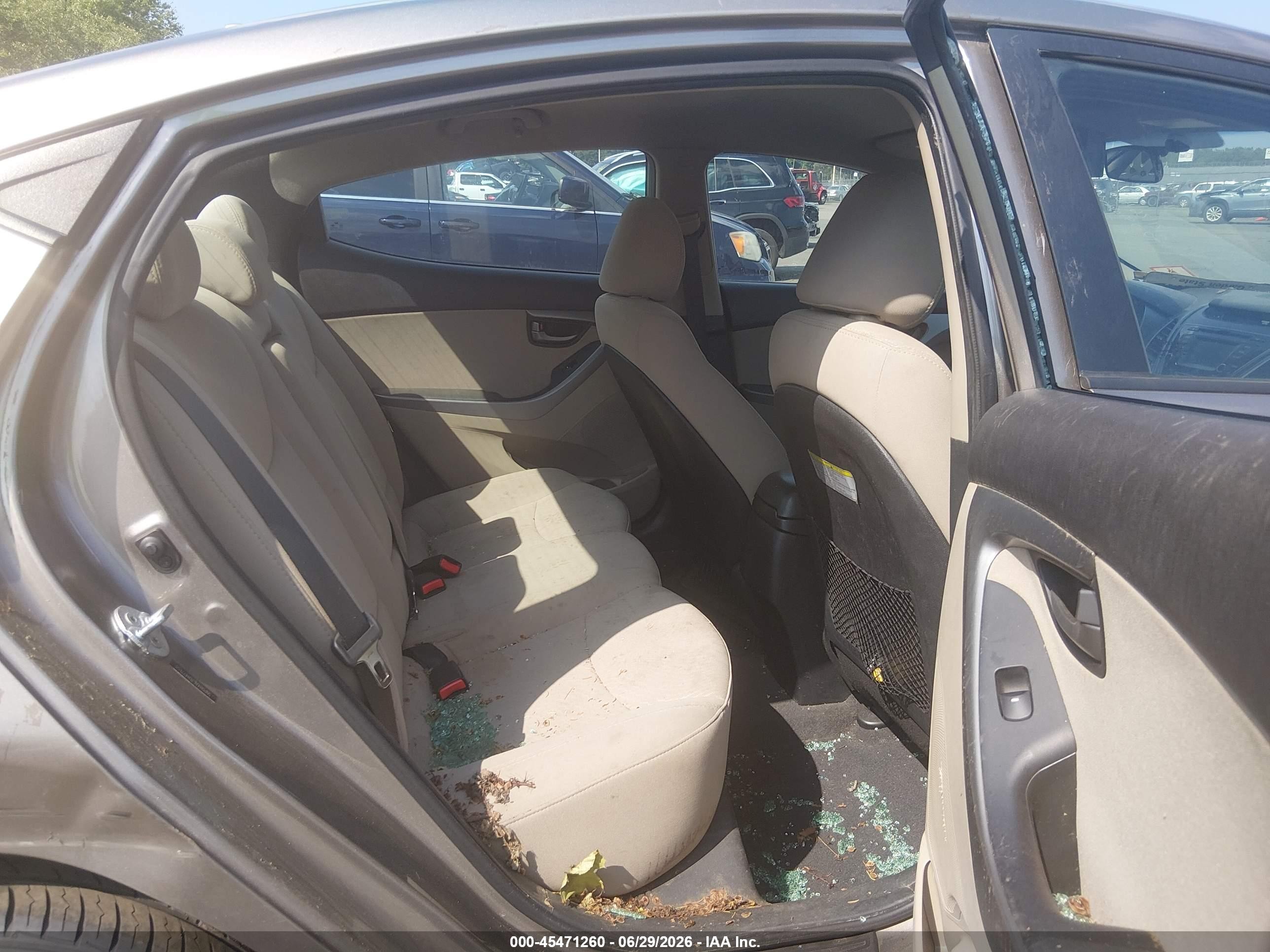 2014 Hyundai Elantra Se Brown vin: 5NPDH4AE7EH477658
