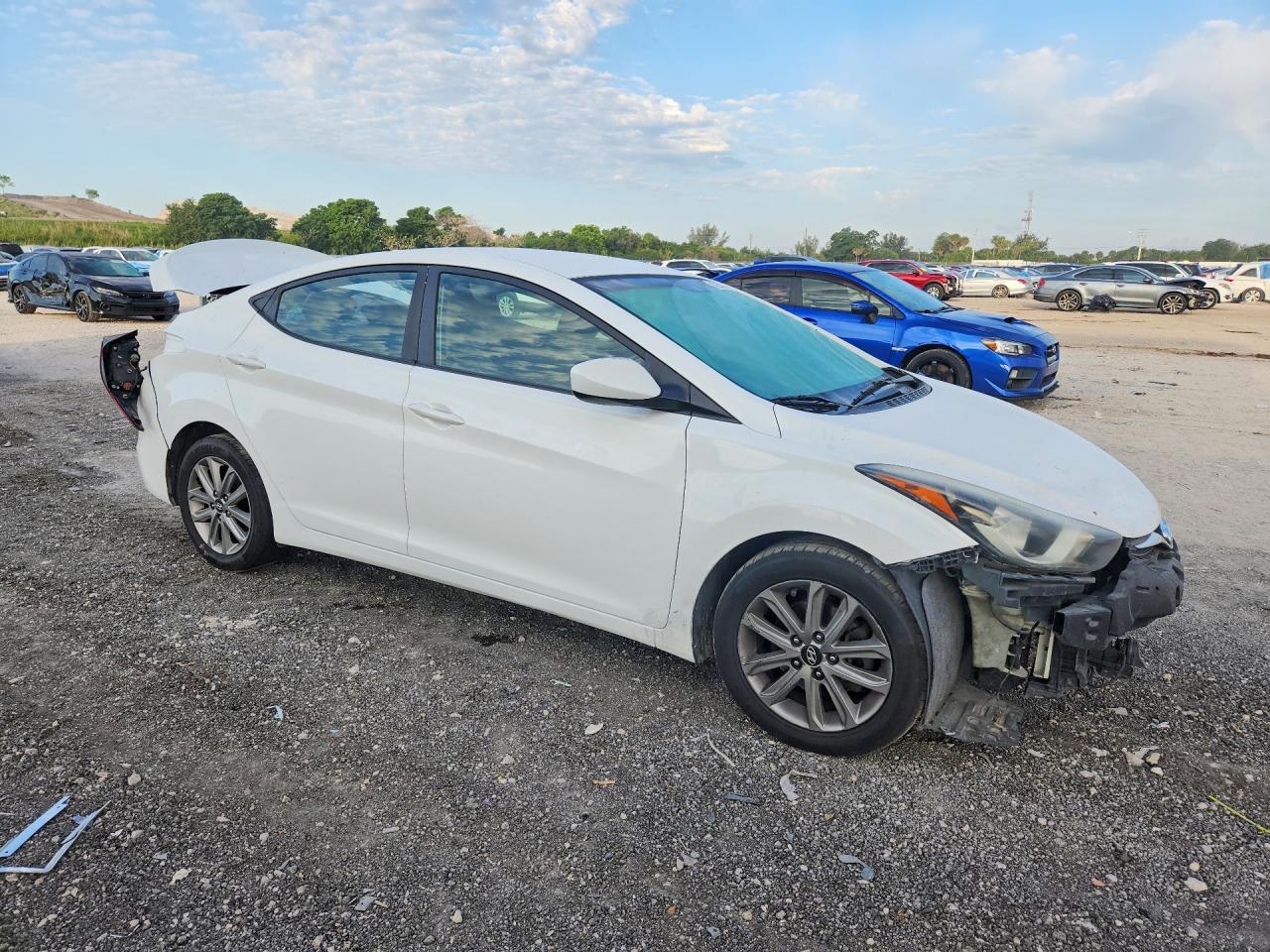 2014 Hyundai Elantra Se Белый vin: 5NPDH4AE7EH481578