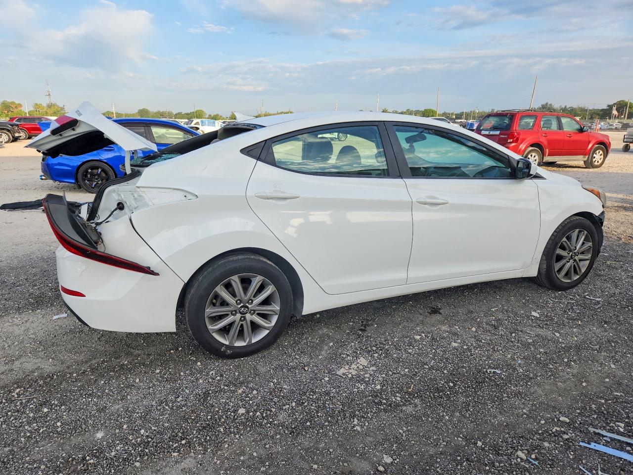 2014 Hyundai Elantra Se Белый vin: 5NPDH4AE7EH481578