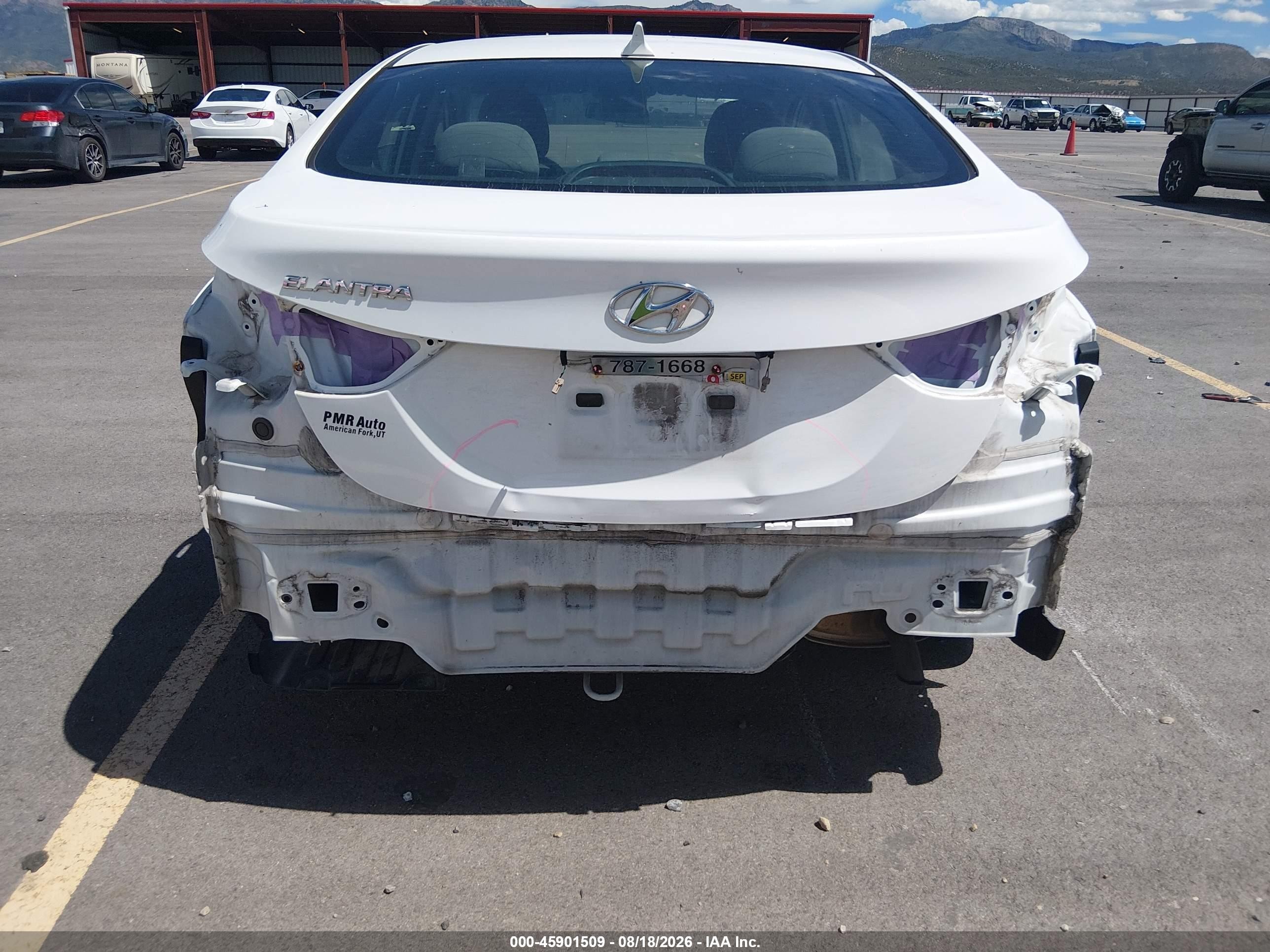 2014 Hyundai Elantra Se Белый vin: 5NPDH4AE7EH483377