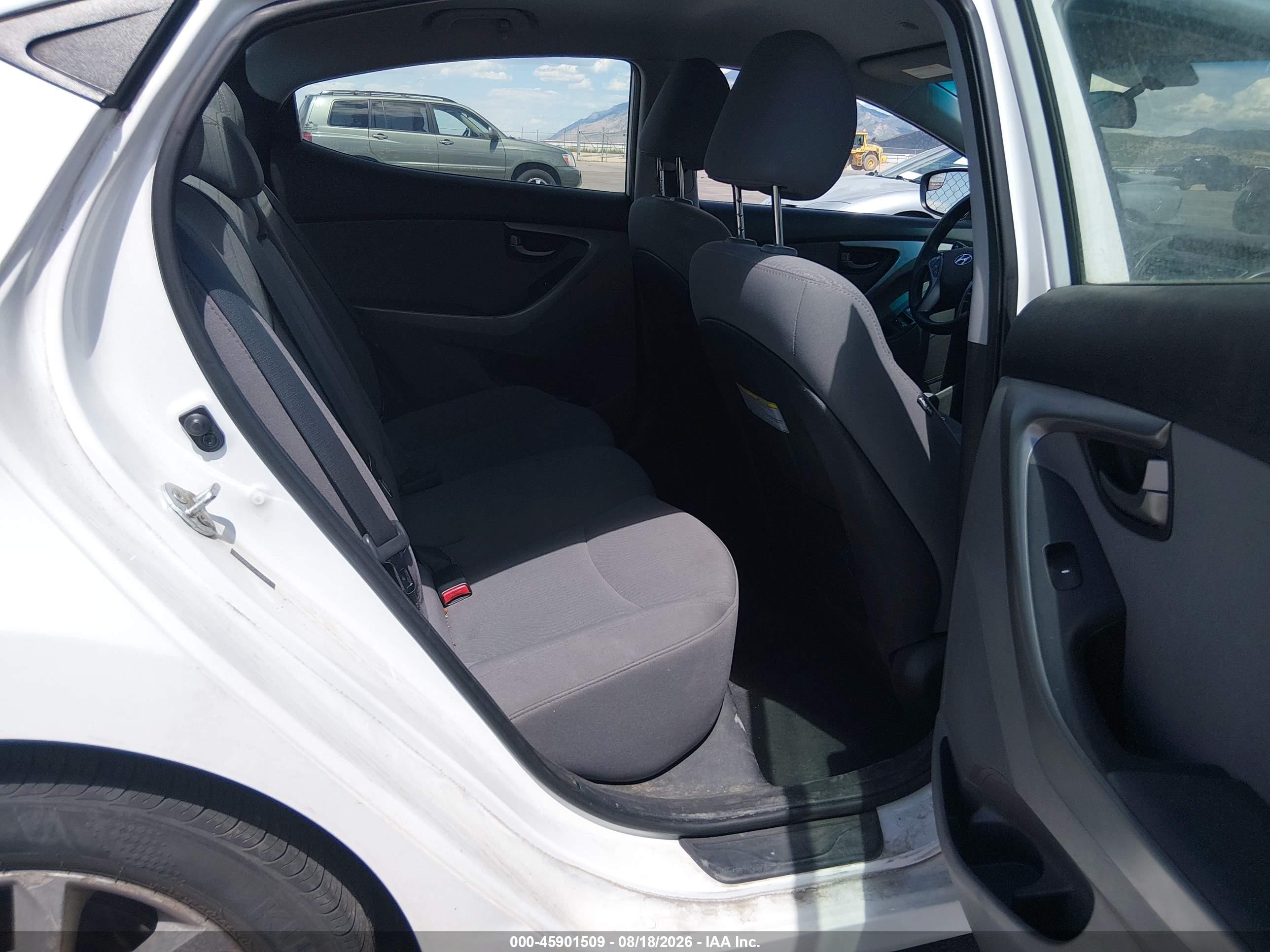 2014 Hyundai Elantra Se Белый vin: 5NPDH4AE7EH483377