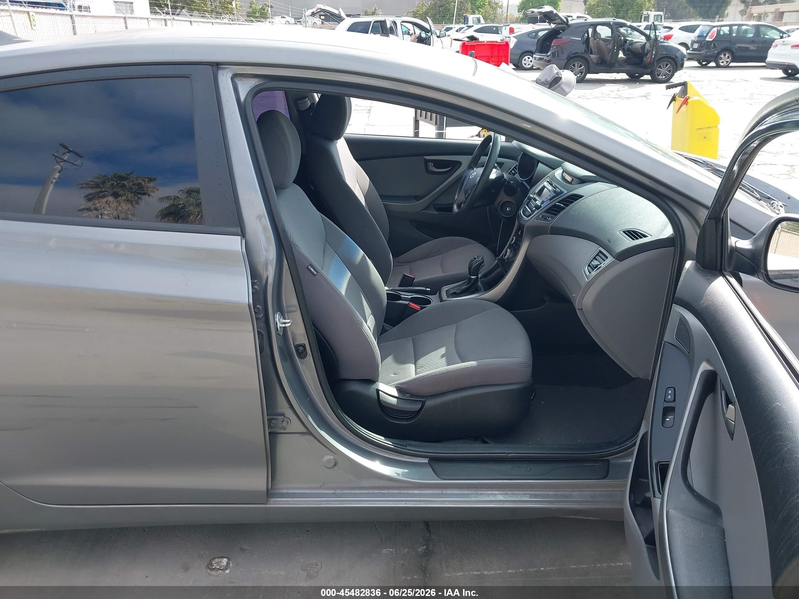 2014 Hyundai Elantra Se Gray vin: 5NPDH4AE7EH485582