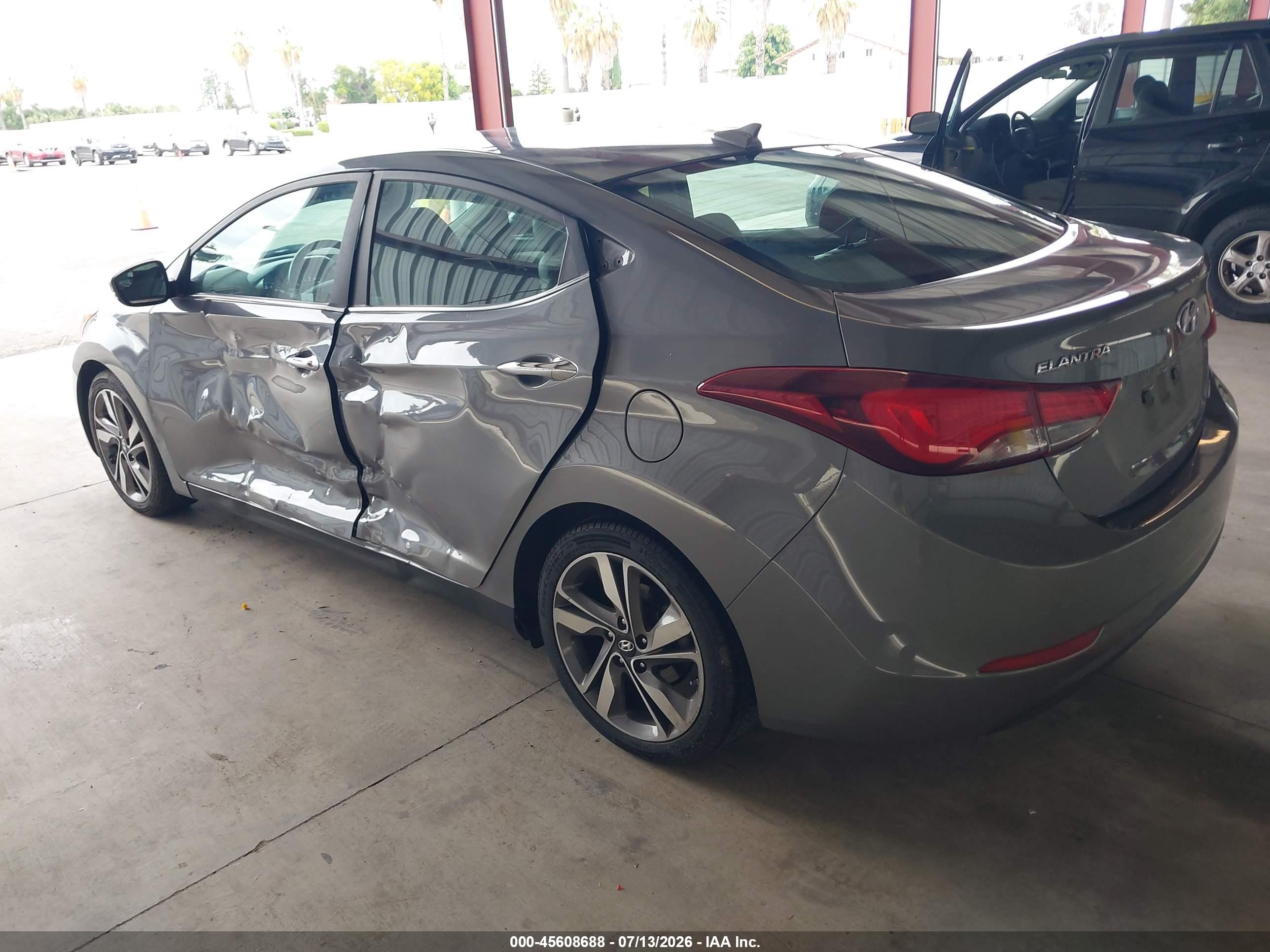2014 Hyundai Elantra Limited Silver vin: 5NPDH4AE7EH487560