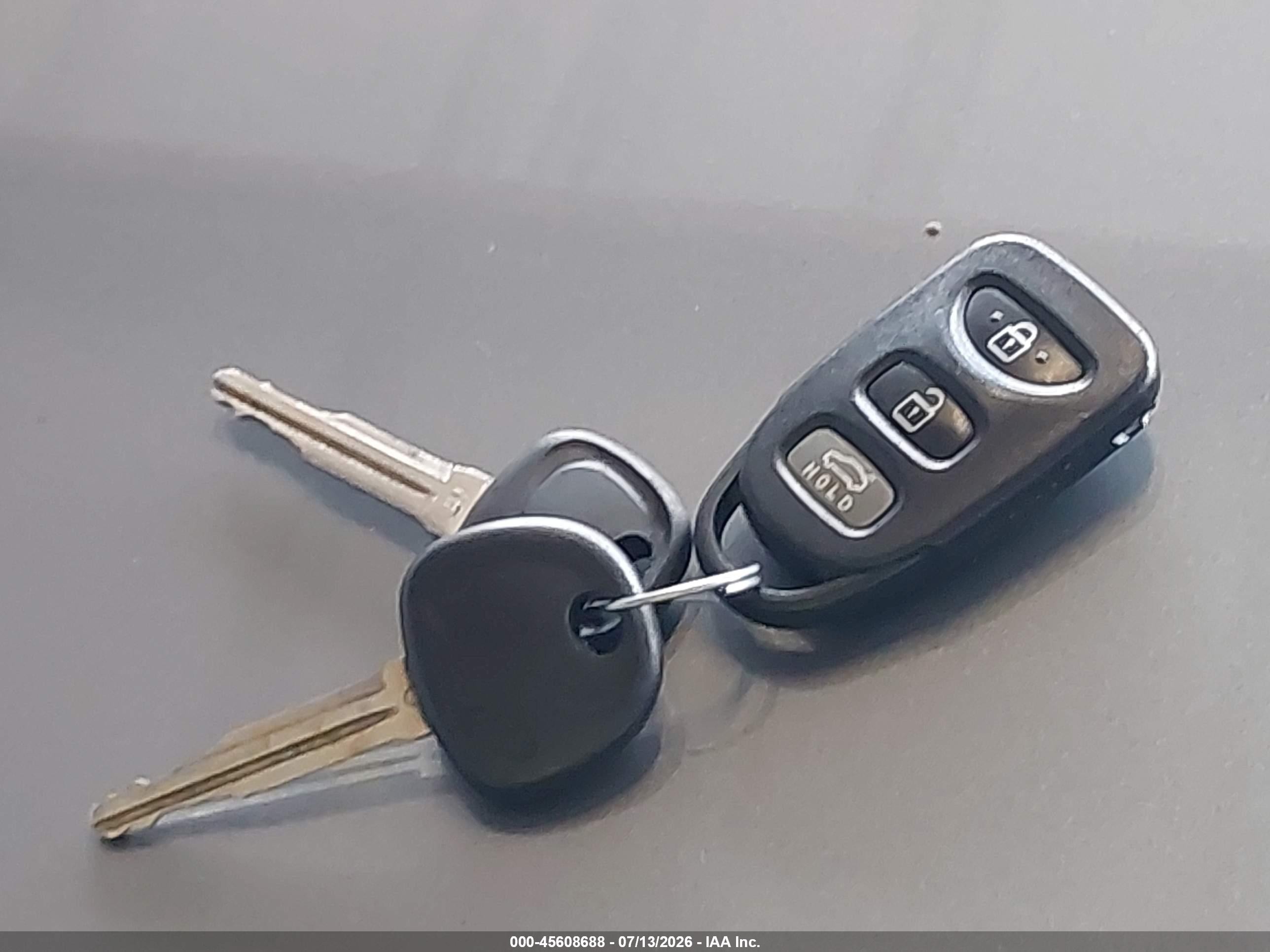 2014 Hyundai Elantra Limited Silver vin: 5NPDH4AE7EH487560